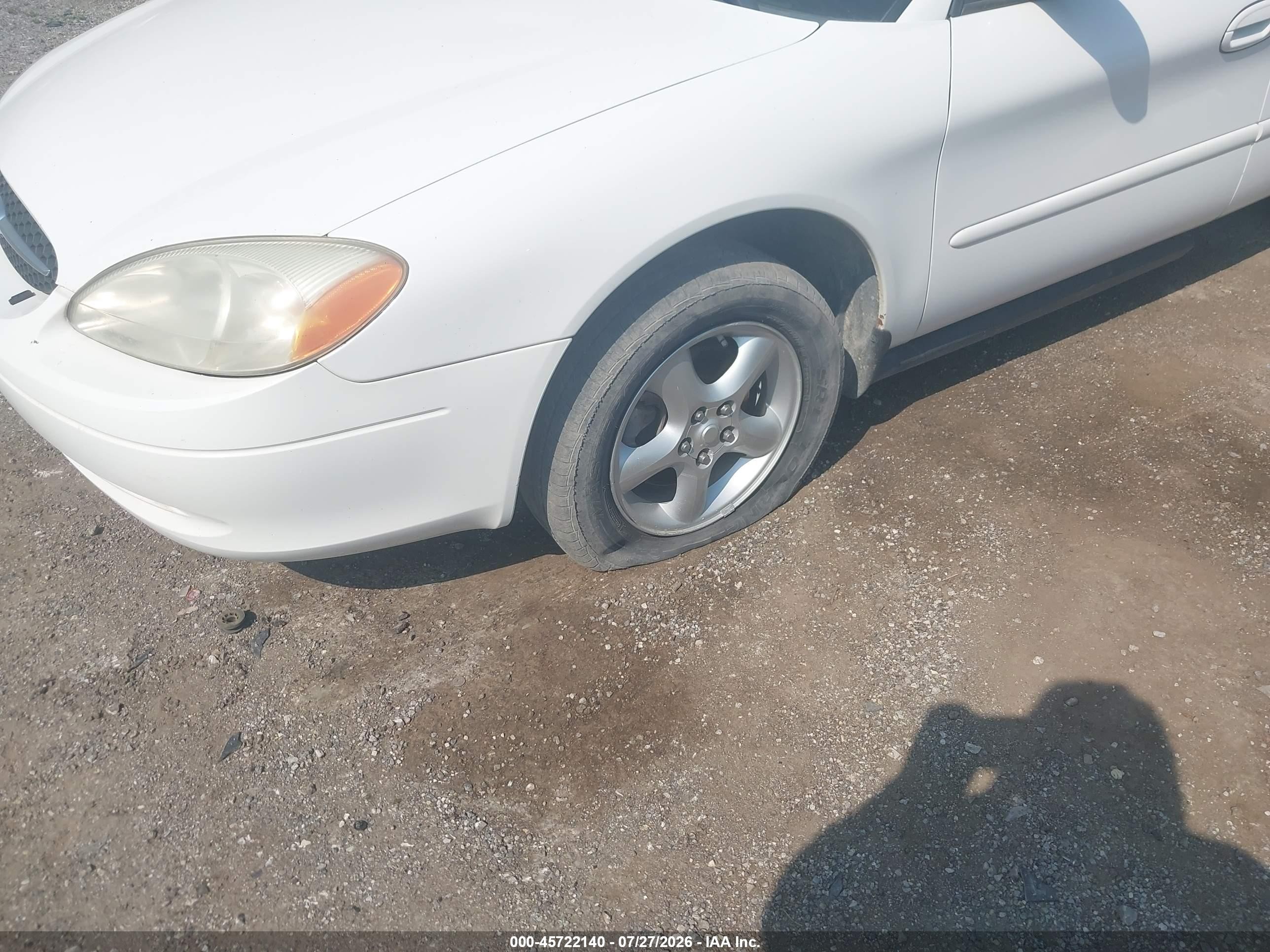 2001 Ford Taurus Ses White vin: 1FAFP55U41G210470