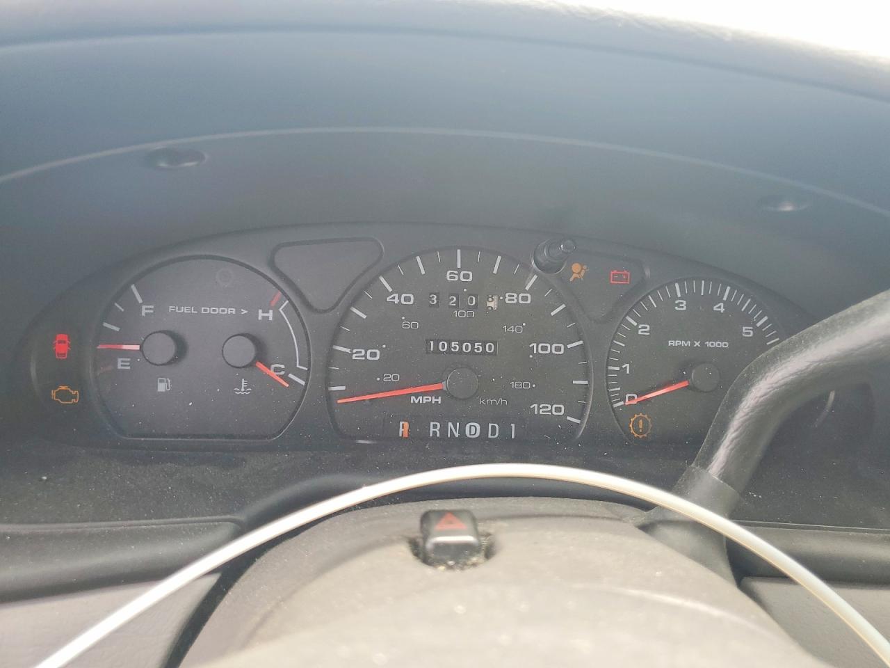 2001 Ford Taurus Ses White vin: 1FAFP55U41G283077
