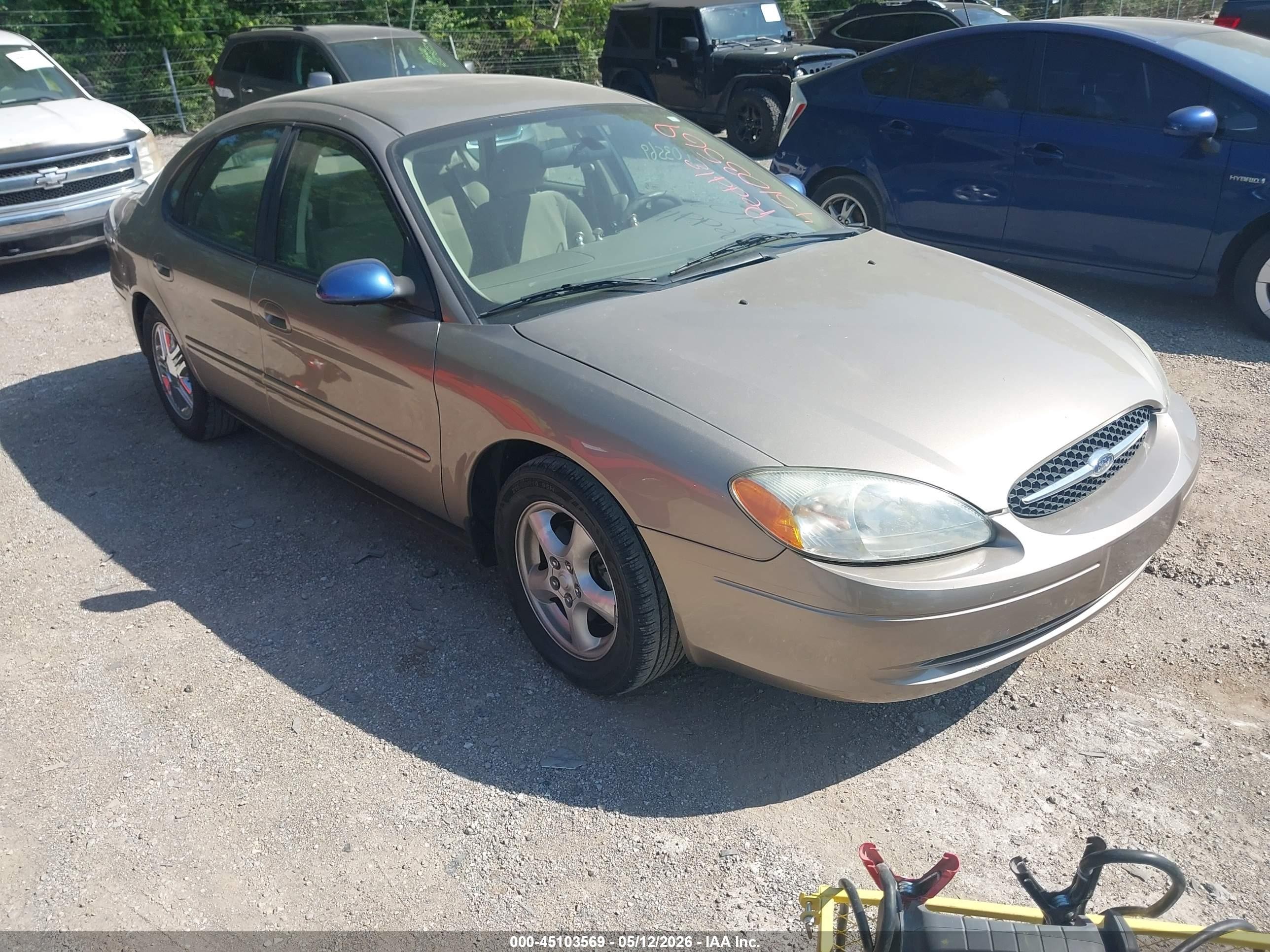 2003 Ford Taurus Ses Tan vin: 1FAFP55U43G247800
