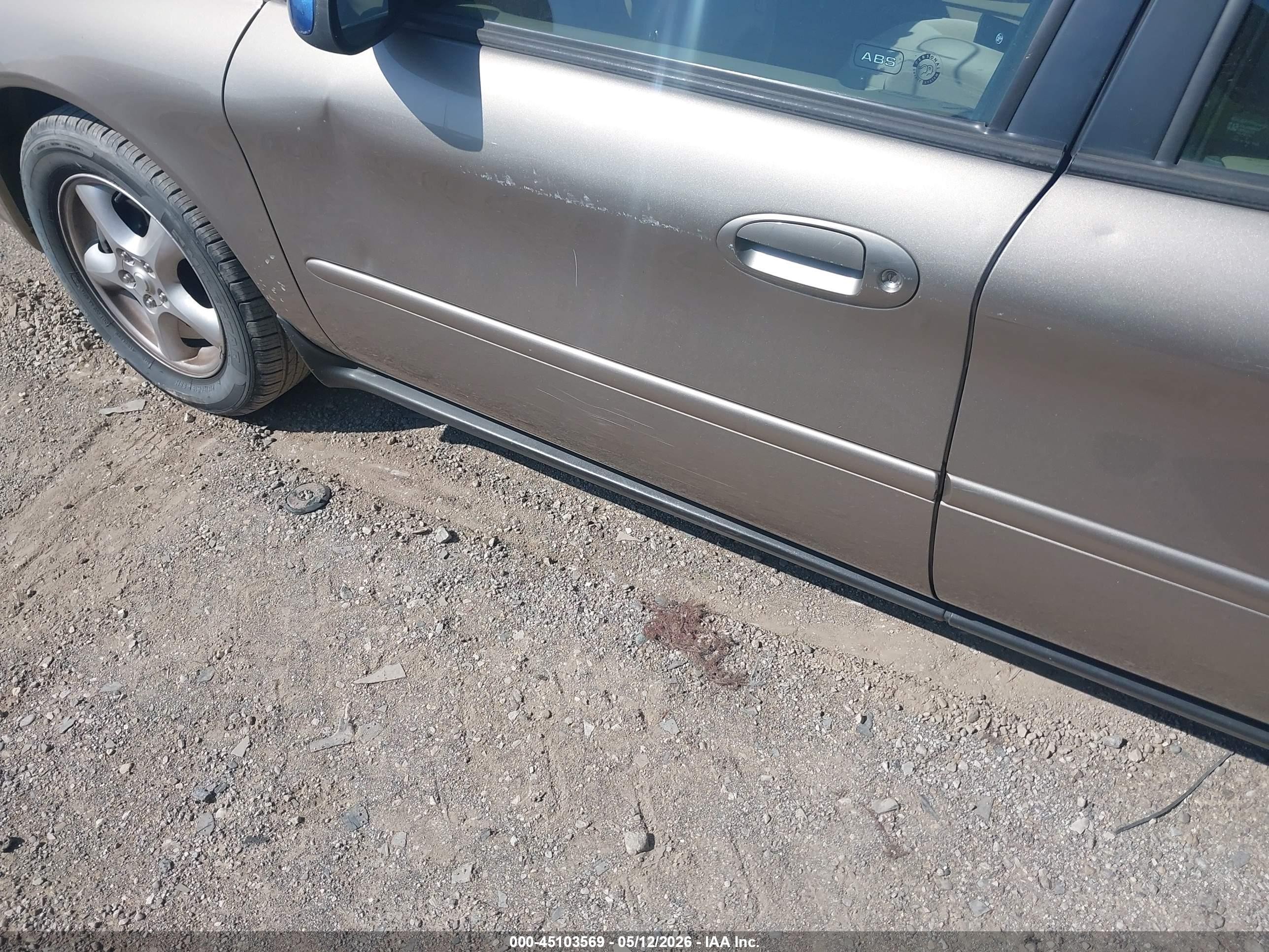 2003 Ford Taurus Ses Tan vin: 1FAFP55U43G247800