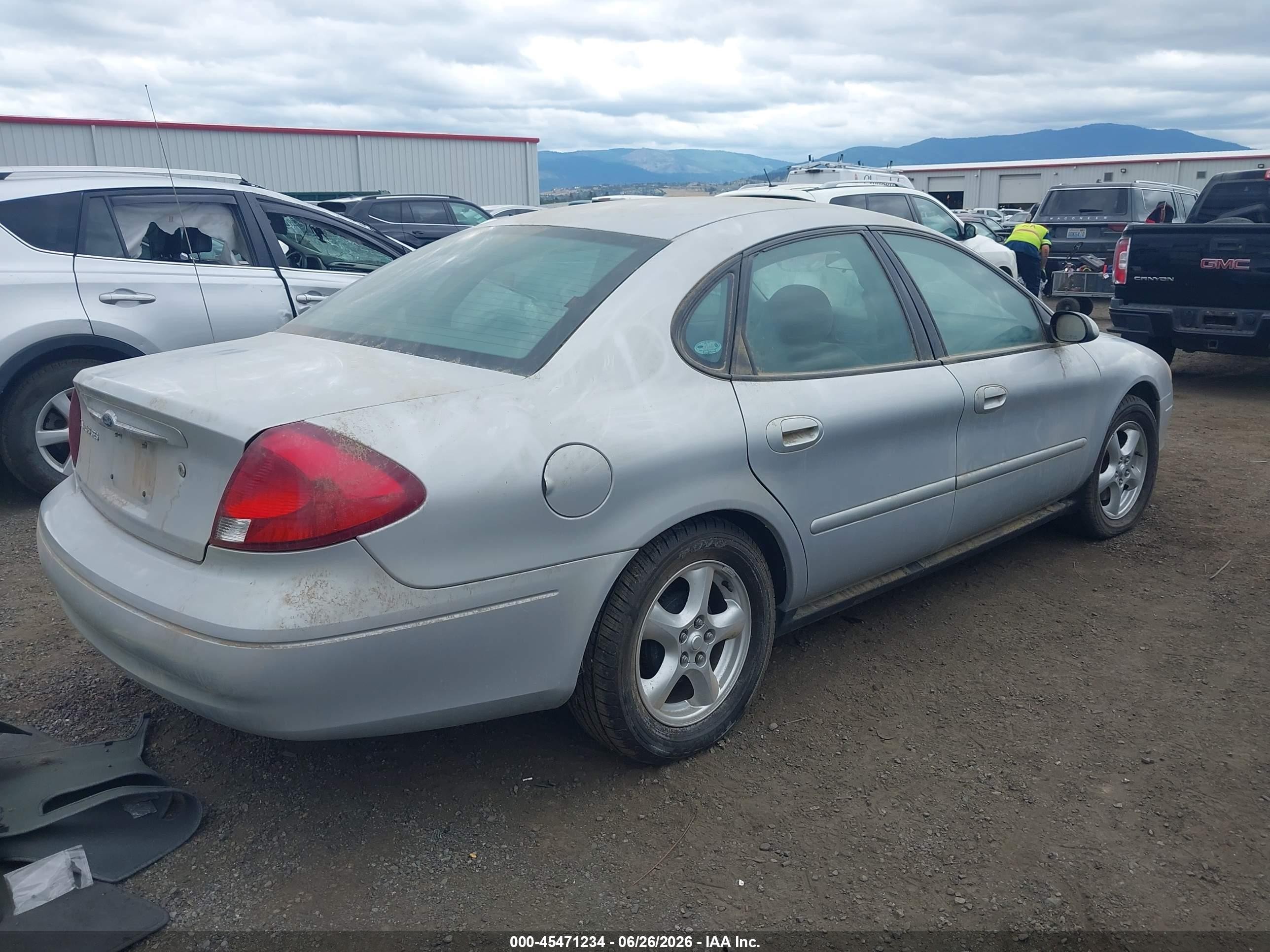 2003 Ford Taurus Ses Серебряный vin: 1FAFP55U43G262913