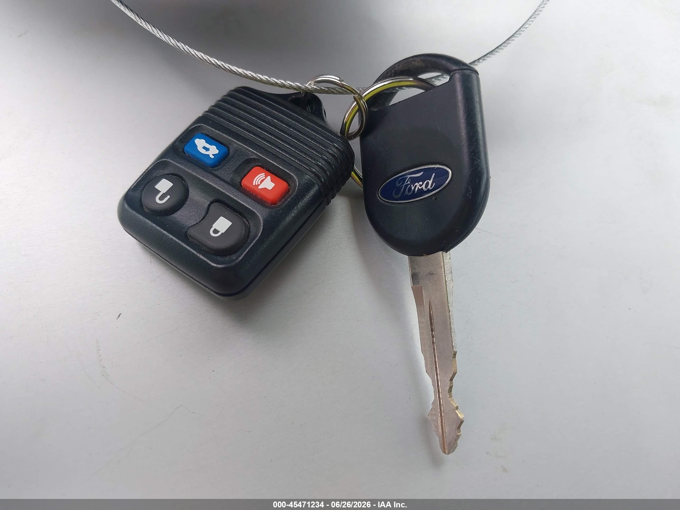 2003 Ford Taurus Ses Серебряный vin: 1FAFP55U43G262913