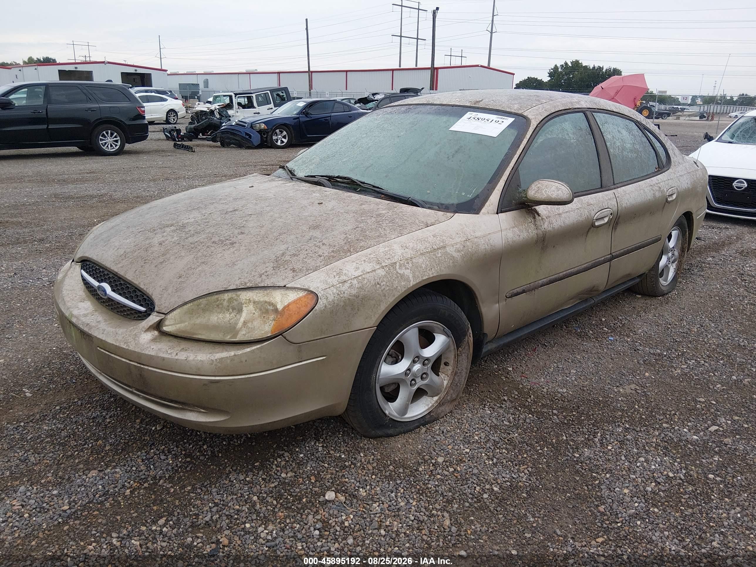 2000 Ford Taurus Ses Золотой vin: 1FAFP55U4YA250657