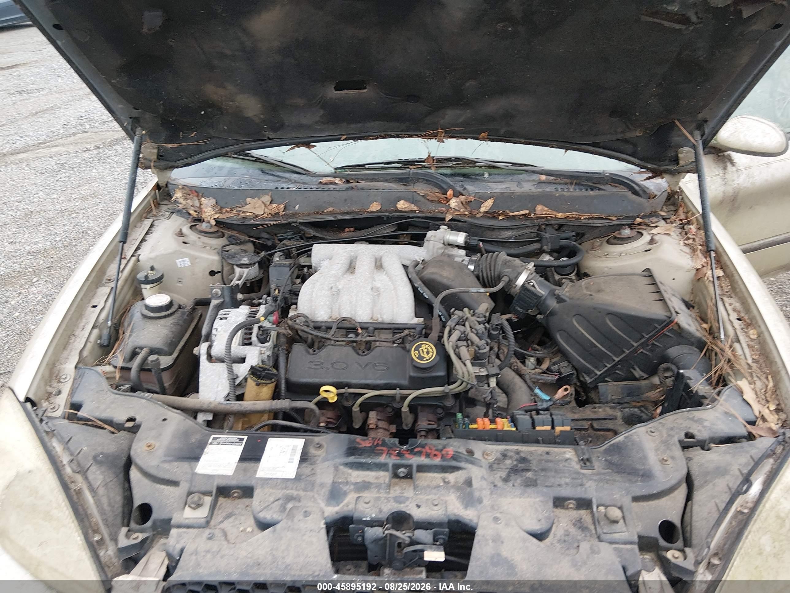 2000 Ford Taurus Ses Золотой vin: 1FAFP55U4YA250657