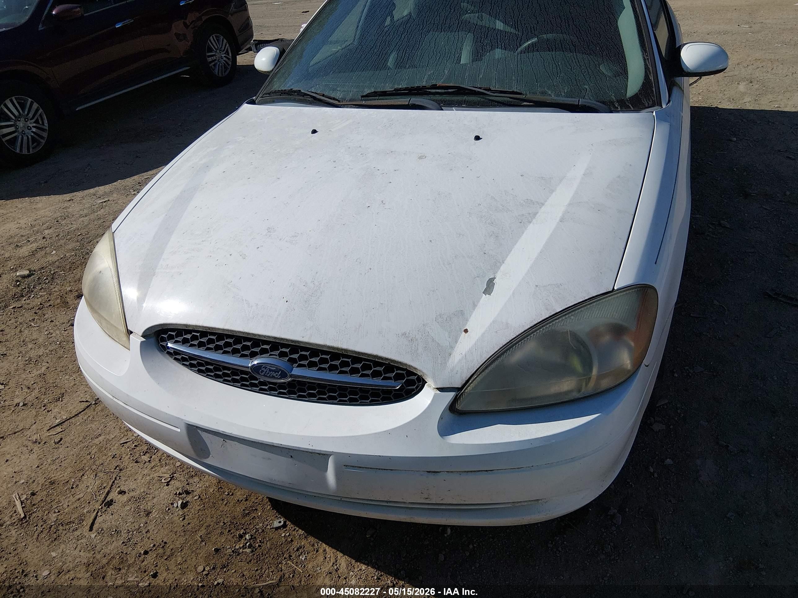 2000 Ford Taurus Ses White vin: 1FAFP55U4YA271315