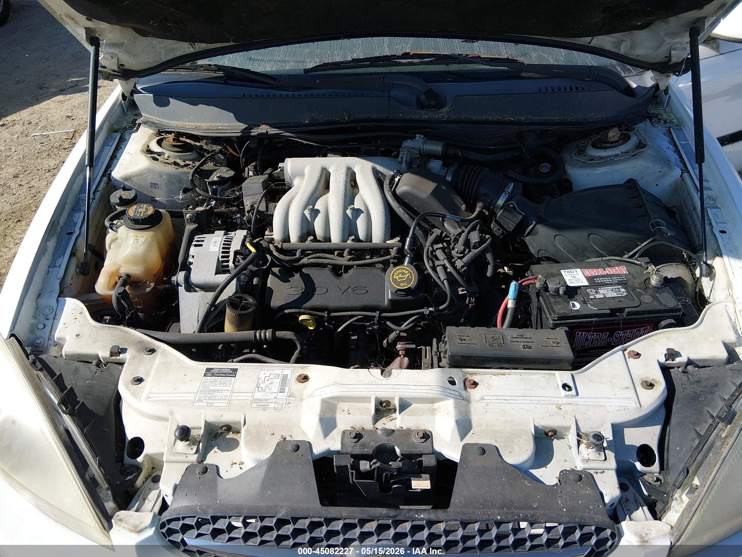 2000 Ford Taurus Ses White vin: 1FAFP55U4YA271315