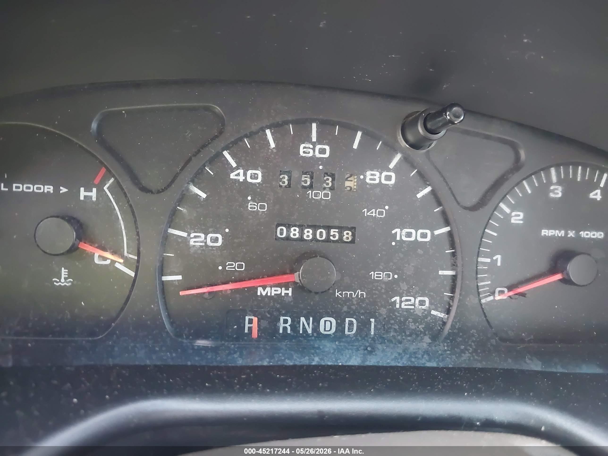 2001 Ford Taurus Ses Champagne vin: 1FAFP55U51G139151