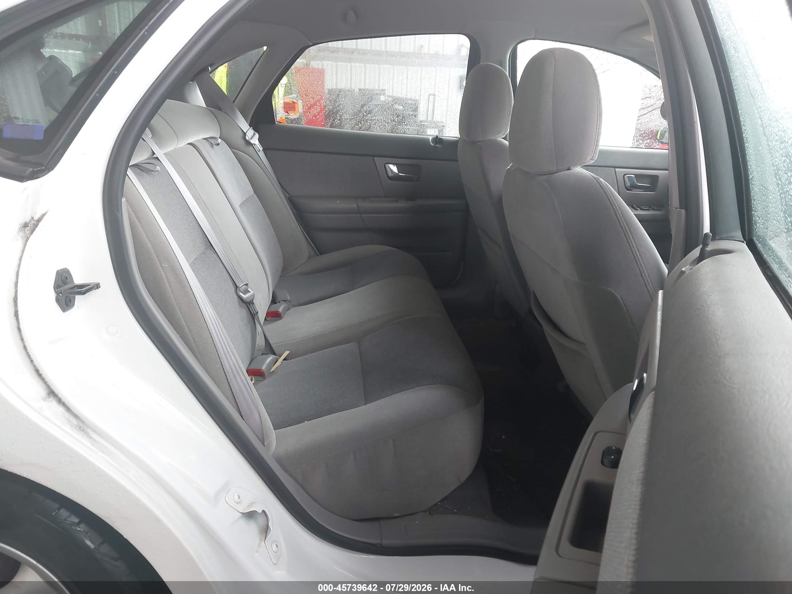 2001 Ford Taurus Ses White vin: 1FAFP55U61A283665
