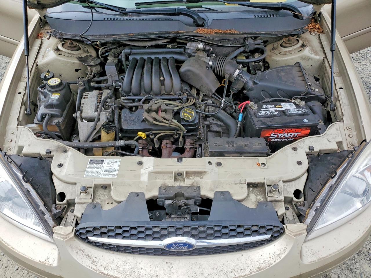 2001 Ford Taurus Ses Золотой vin: 1FAFP55U61G208574
