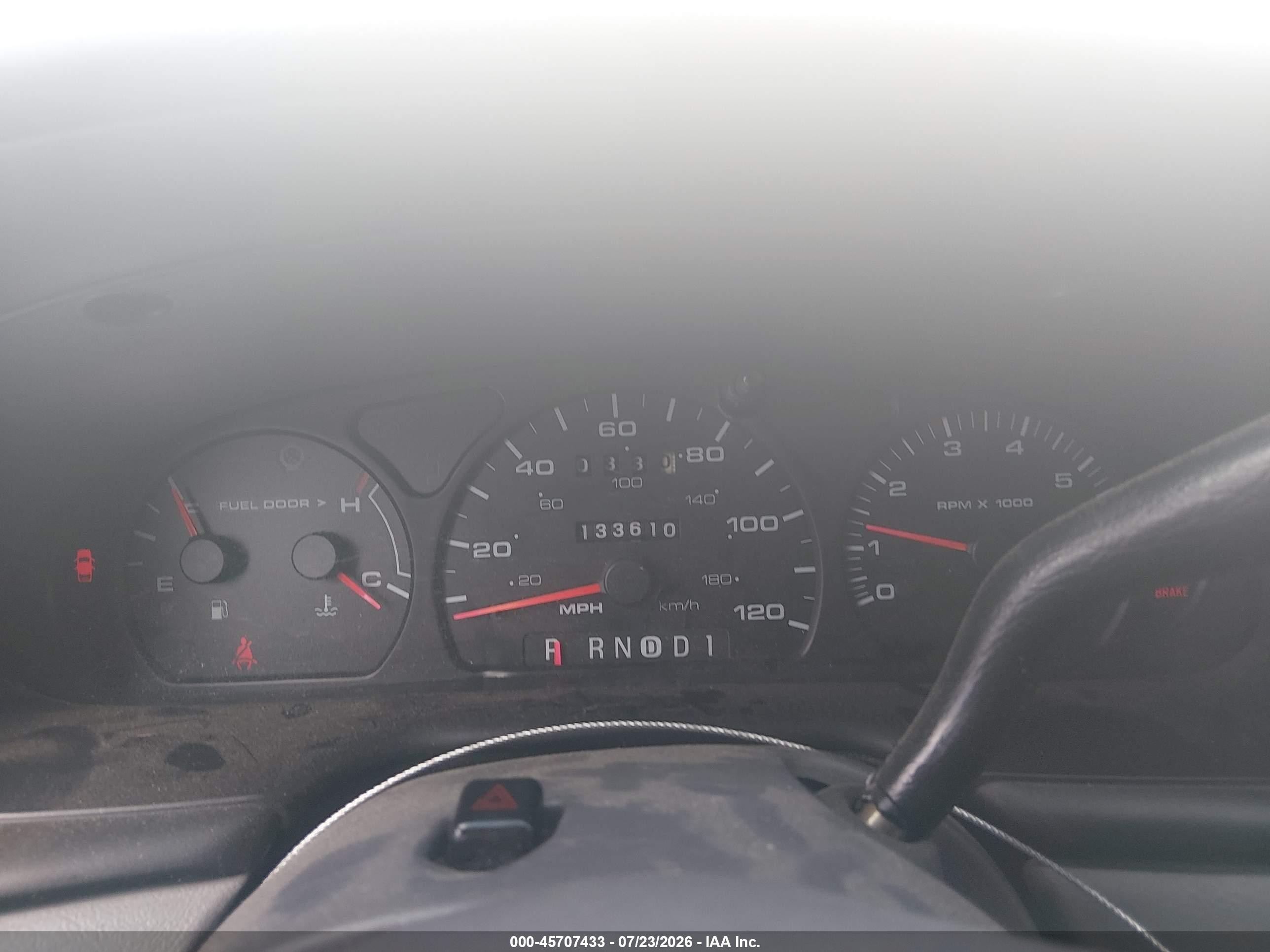 2002 Ford Taurus Ses Deluxe/ses Standard Белый vin: 1FAFP55U62G168594