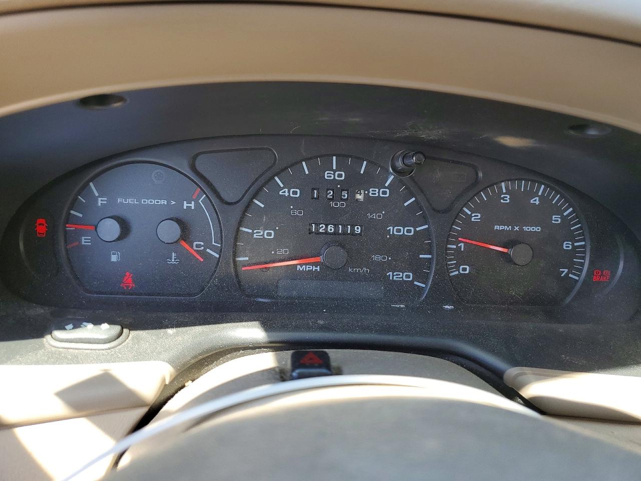 2003 Ford Taurus Ses Желто-коричневый vin: 1FAFP55U63A258008