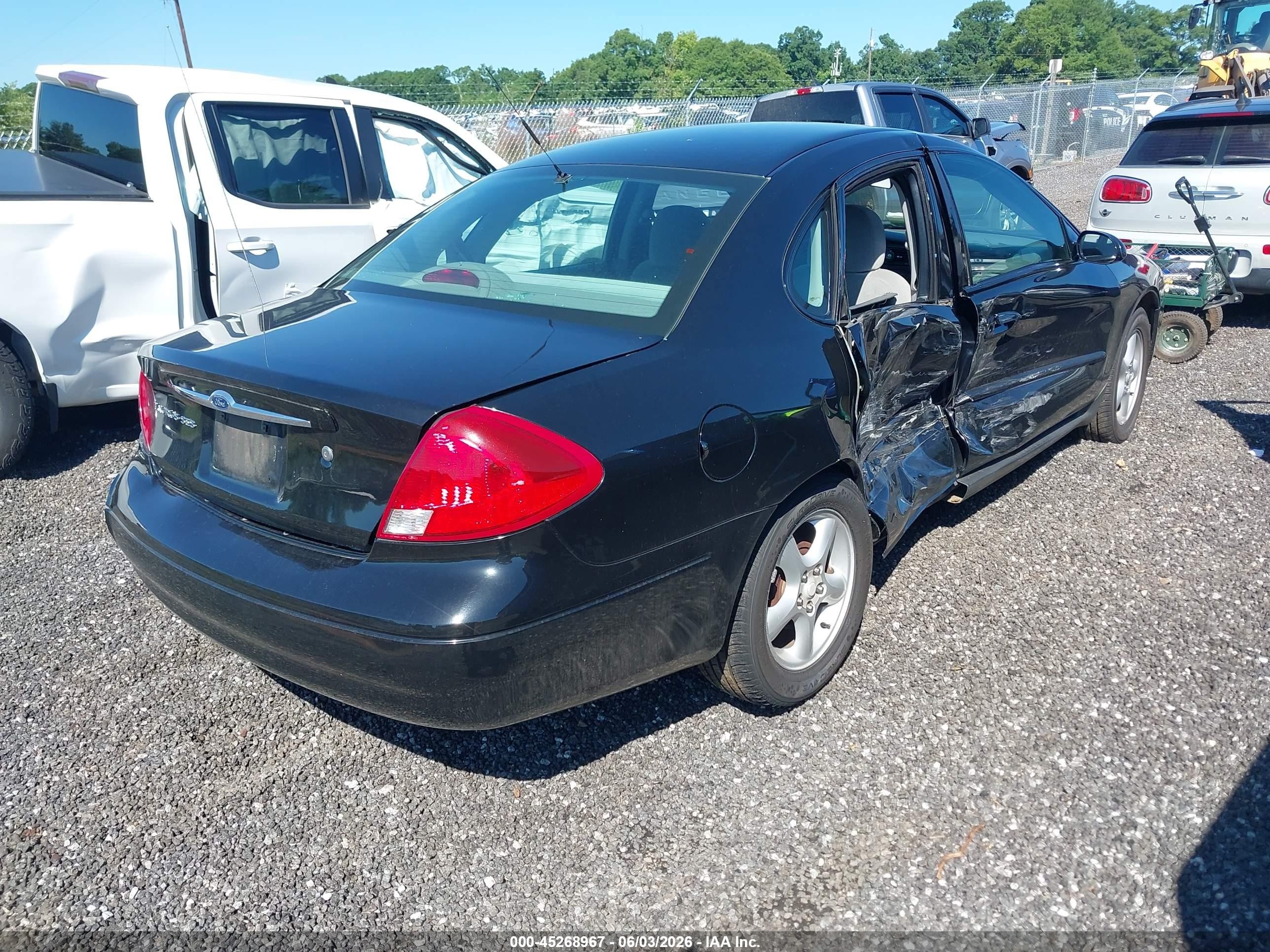 2000 Ford Taurus Ses Black vin: 1FAFP55U6YG292728
