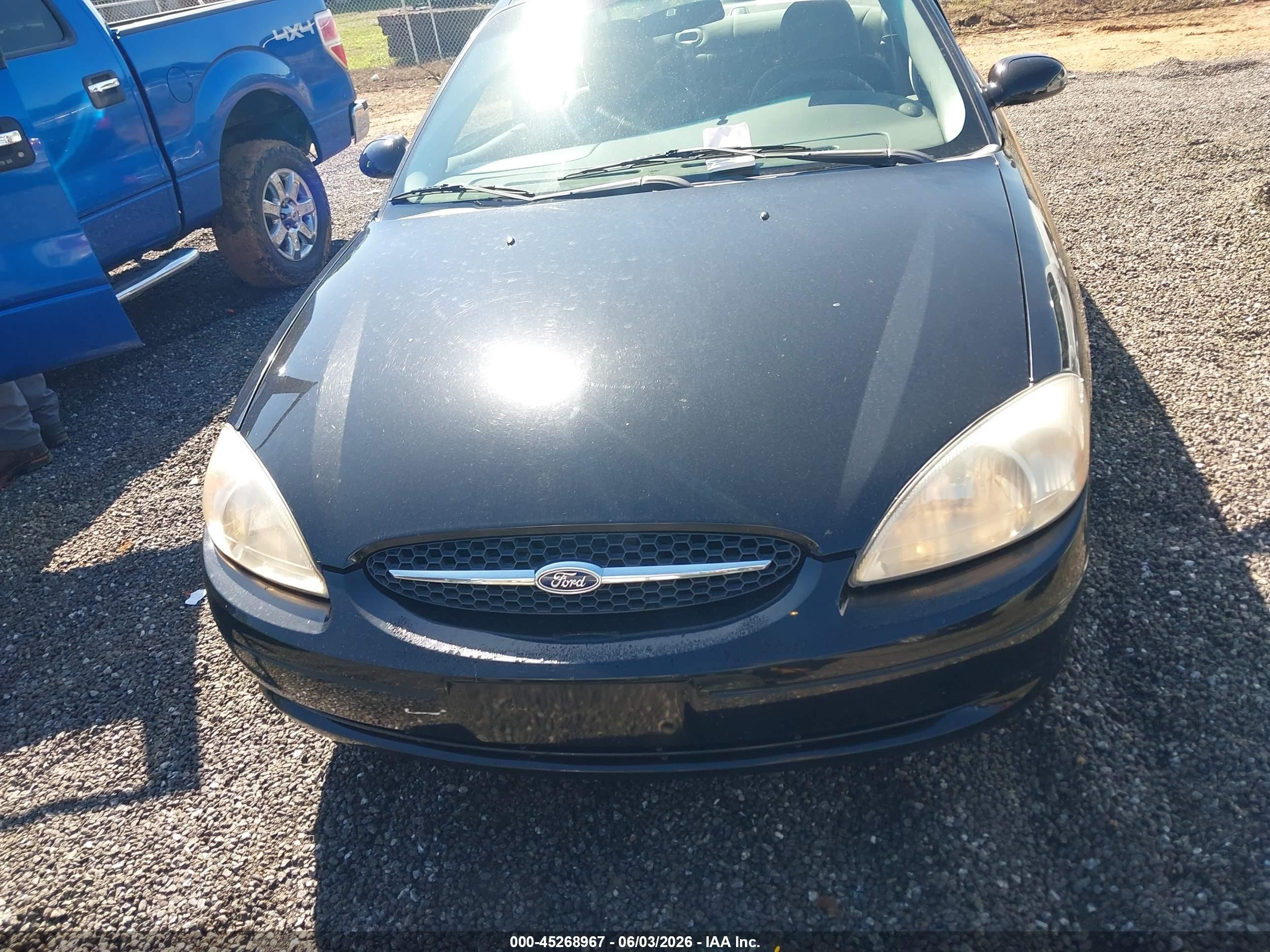 2000 Ford Taurus Ses Black vin: 1FAFP55U6YG292728