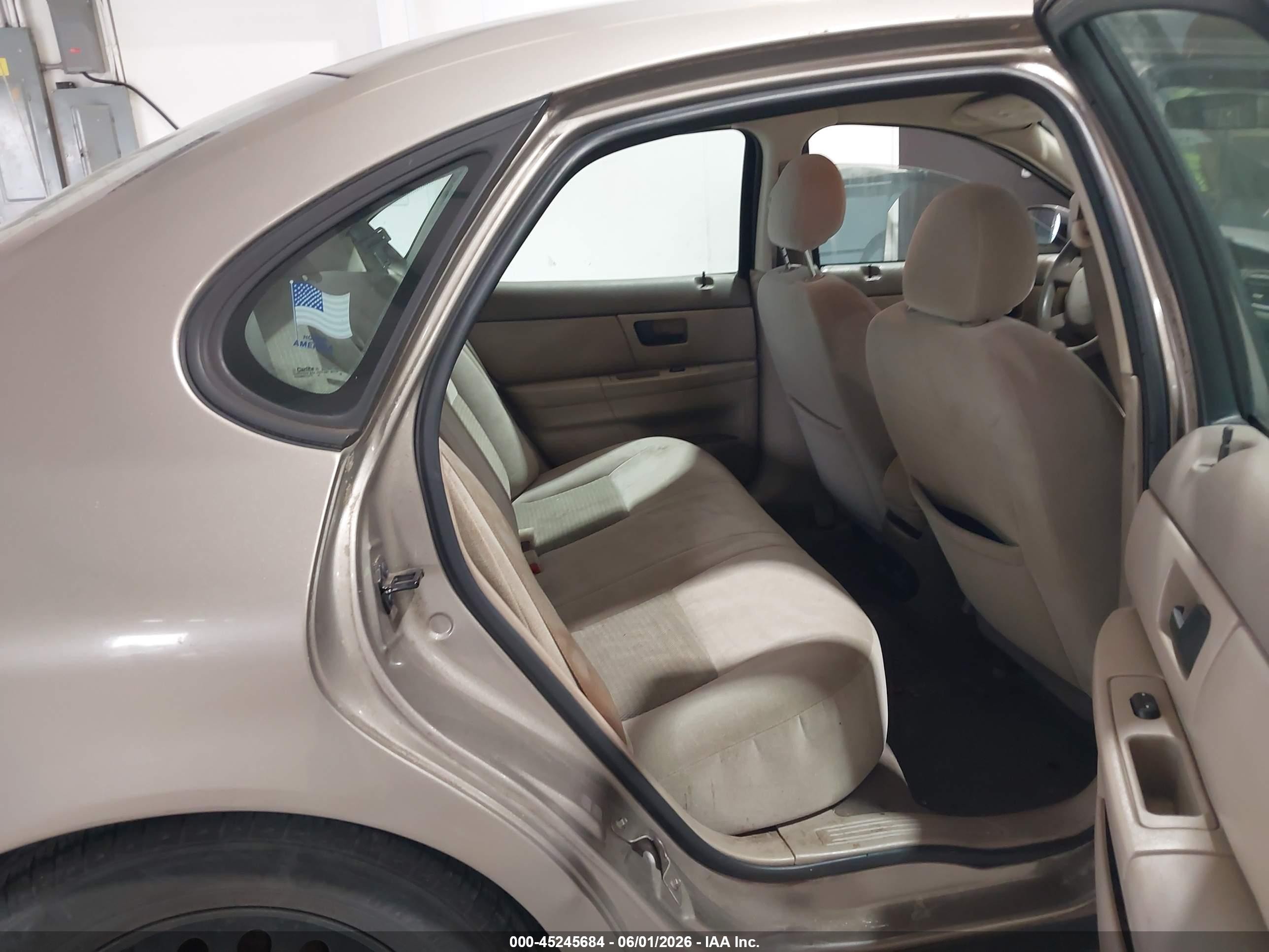 2004 Ford Taurus Ses Золотой vin: 1FAFP55U74A119829