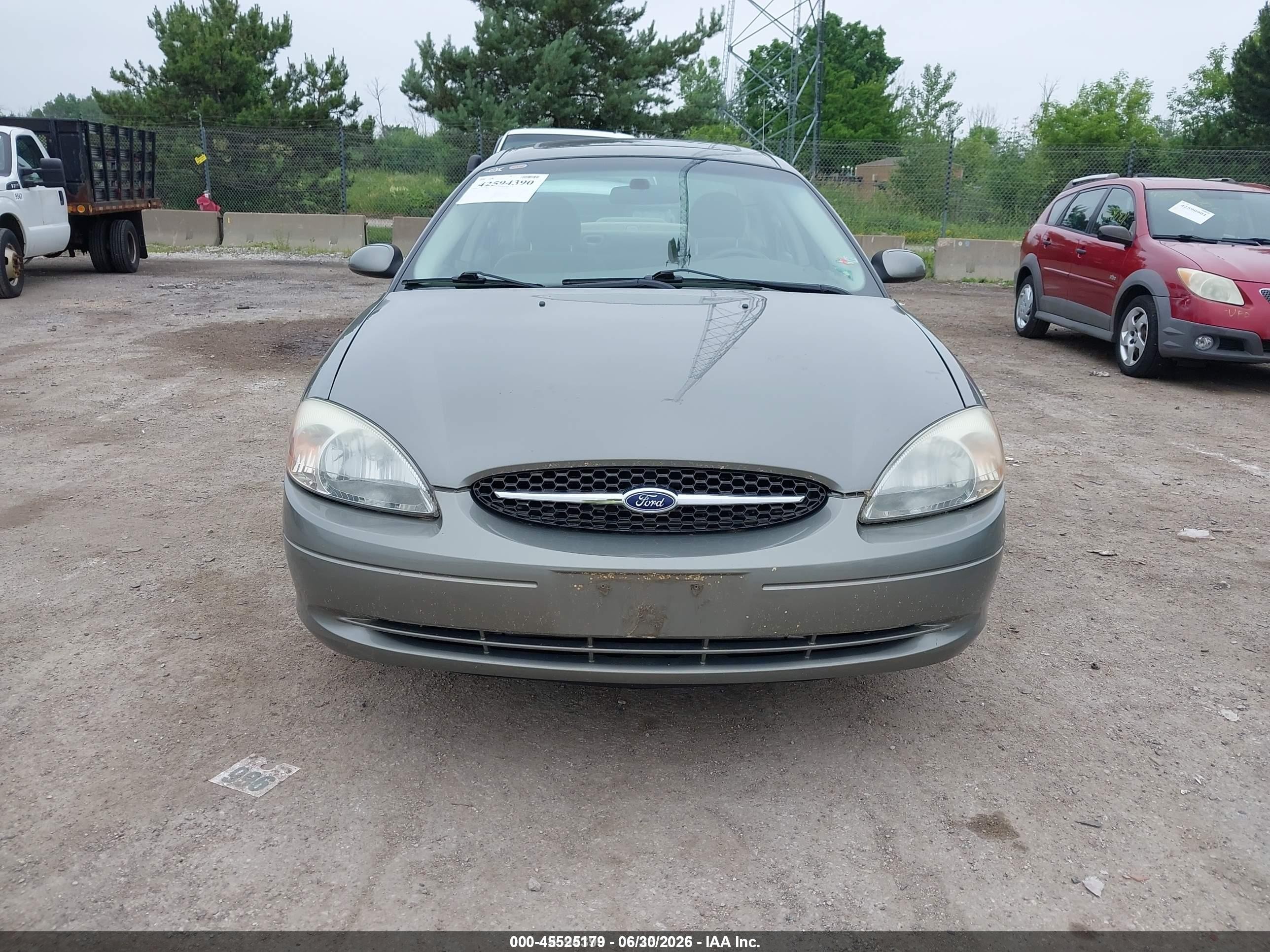 2002 Ford Taurus Ses Серый vin: 1FAFP55U82G231582