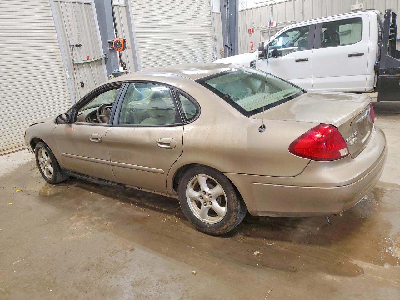 2003 Ford Taurus Ses Tan vin: 1FAFP55U83A261623