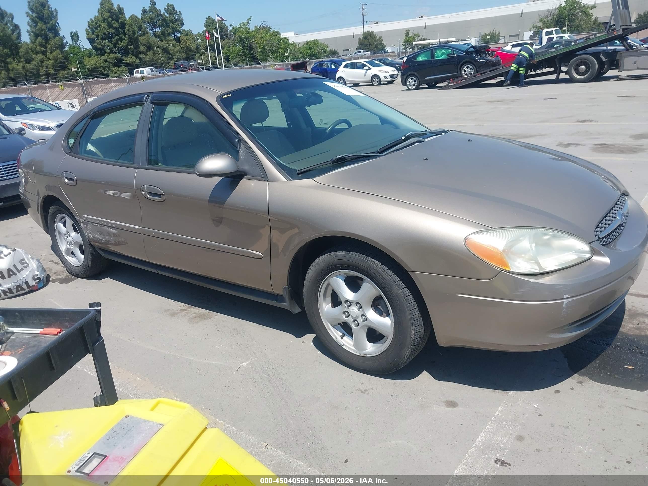 2002 Ford Taurus Ses Beige vin: 1FAFP55U92G156360