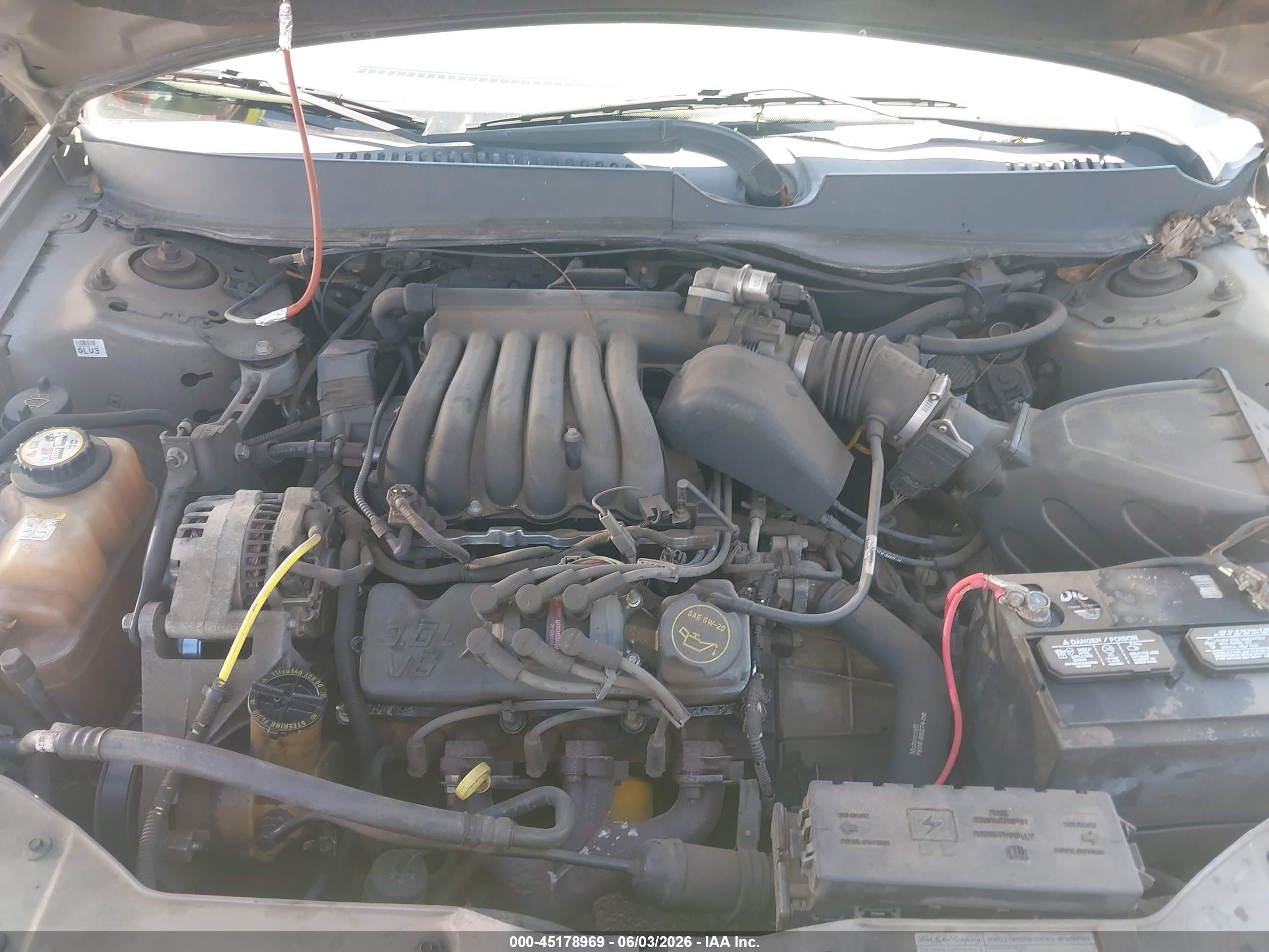 2003 Ford Taurus Ses Tan vin: 1FAFP55U93A189153
