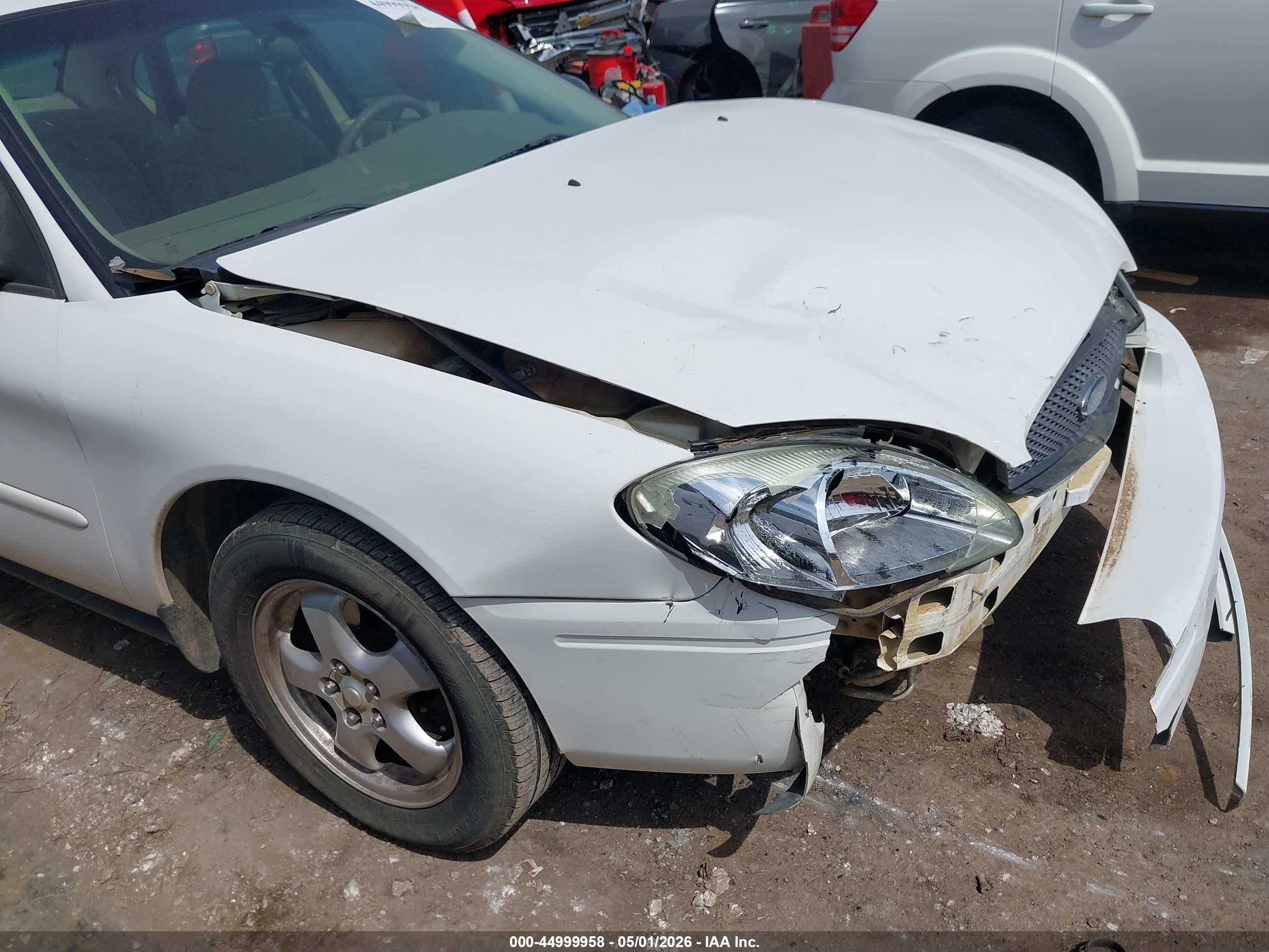 2004 Ford Taurus Ses White vin: 1FAFP55U94A211282