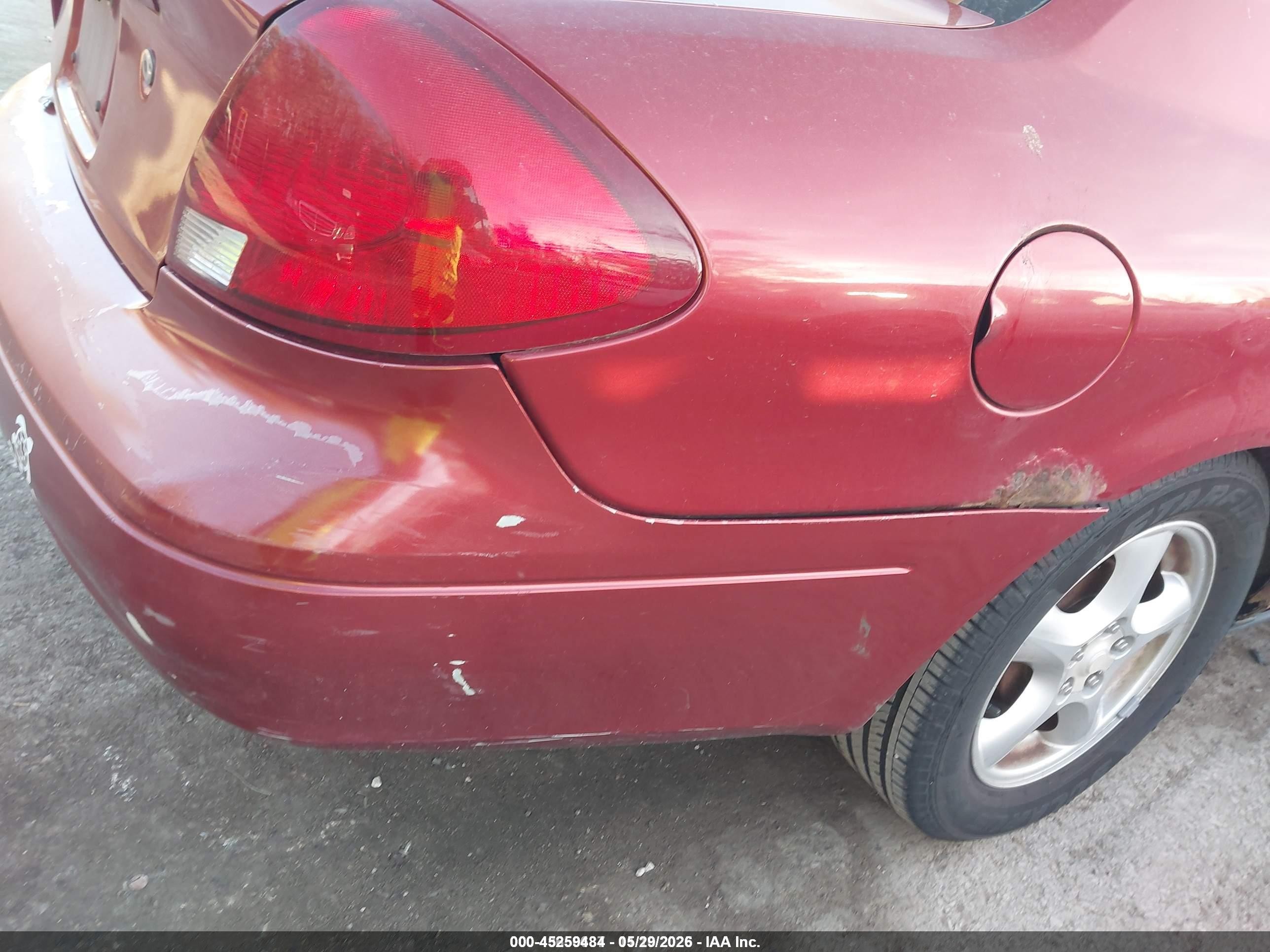 2001 Ford Taurus Ses Red vin: 1FAFP55UX1G214667