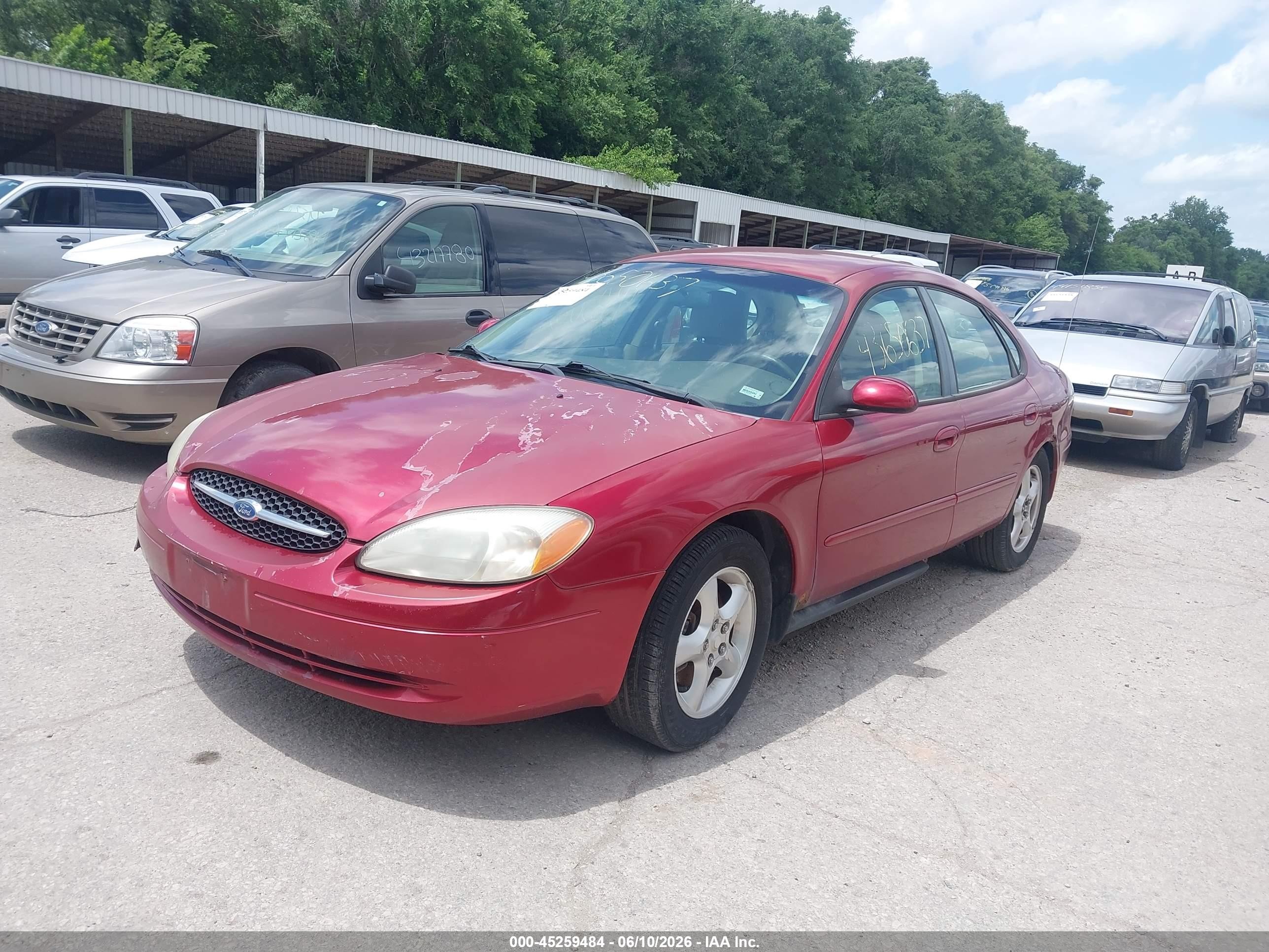 2001 Ford Taurus Ses Red vin: 1FAFP55UX1G214667