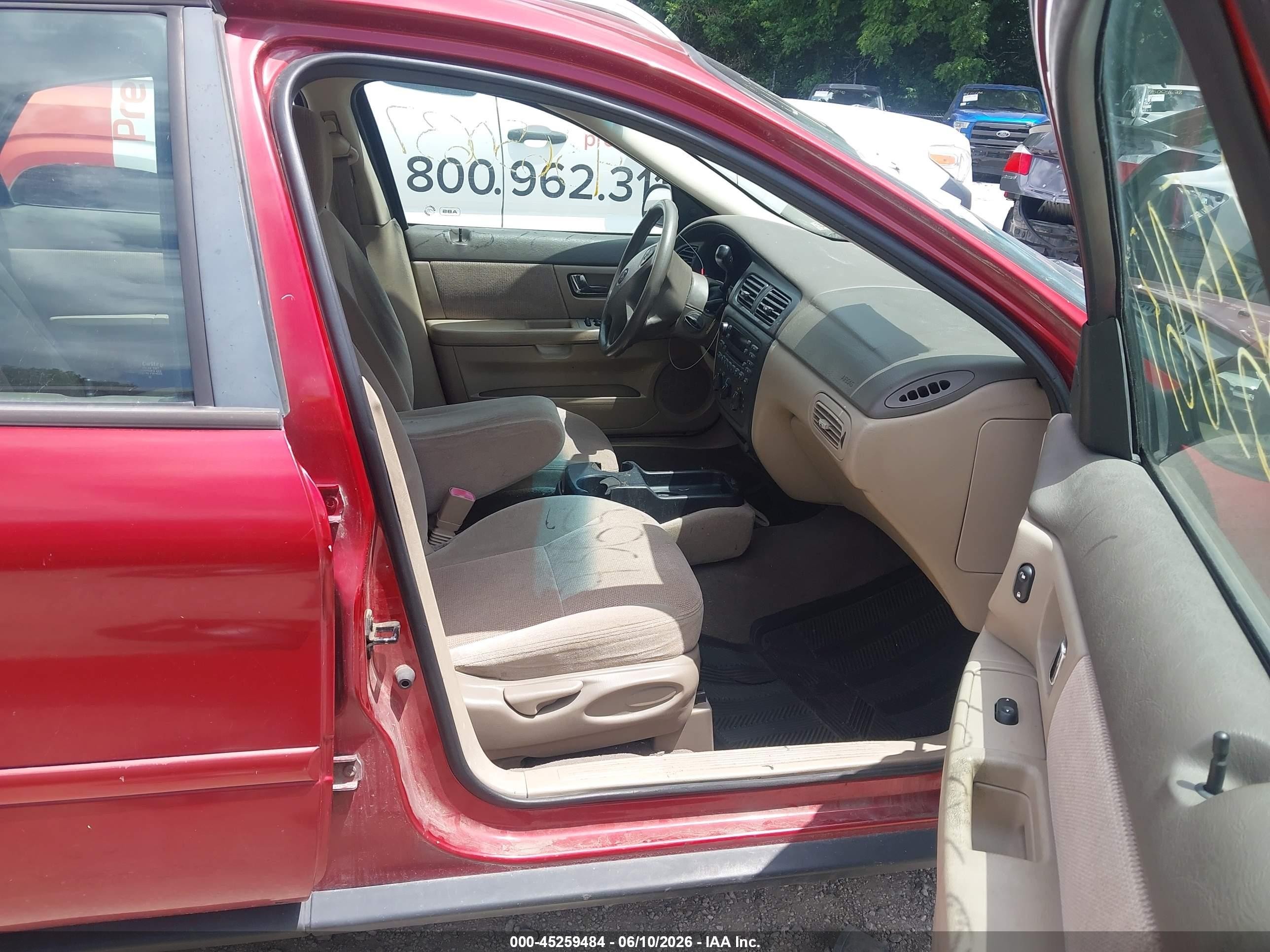 2001 Ford Taurus Ses Red vin: 1FAFP55UX1G214667