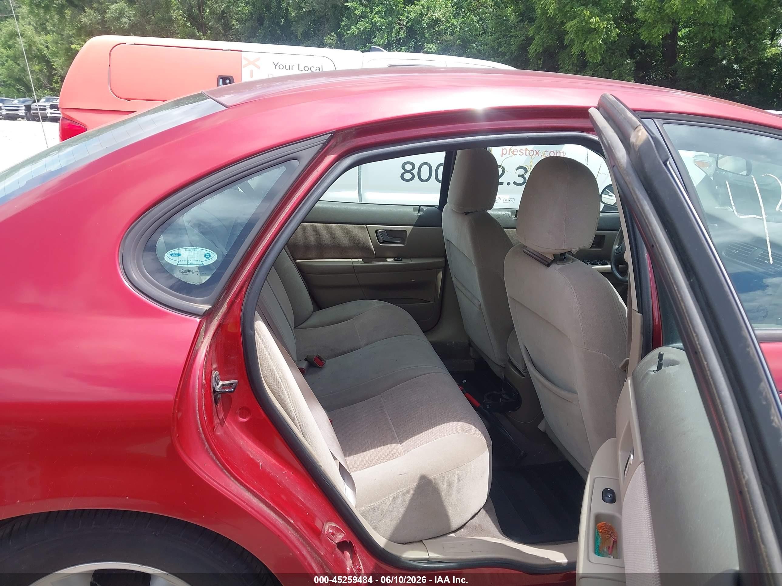 2001 Ford Taurus Ses Red vin: 1FAFP55UX1G214667