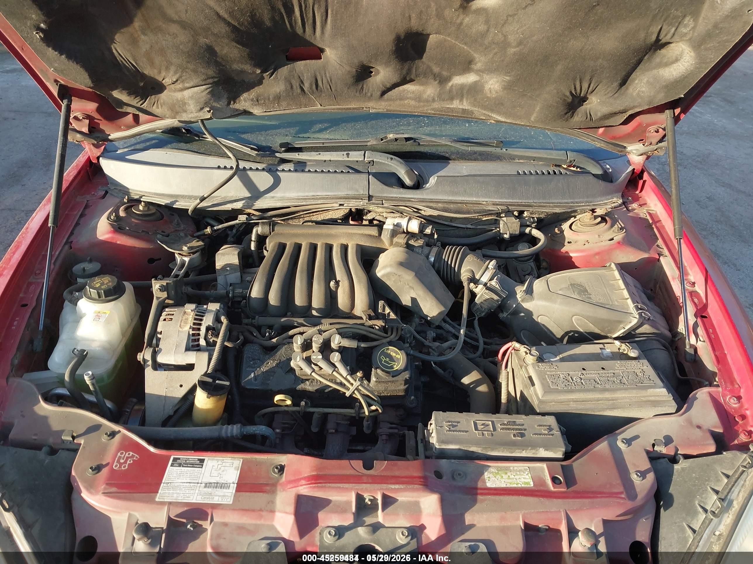 2001 Ford Taurus Ses Red vin: 1FAFP55UX1G214667