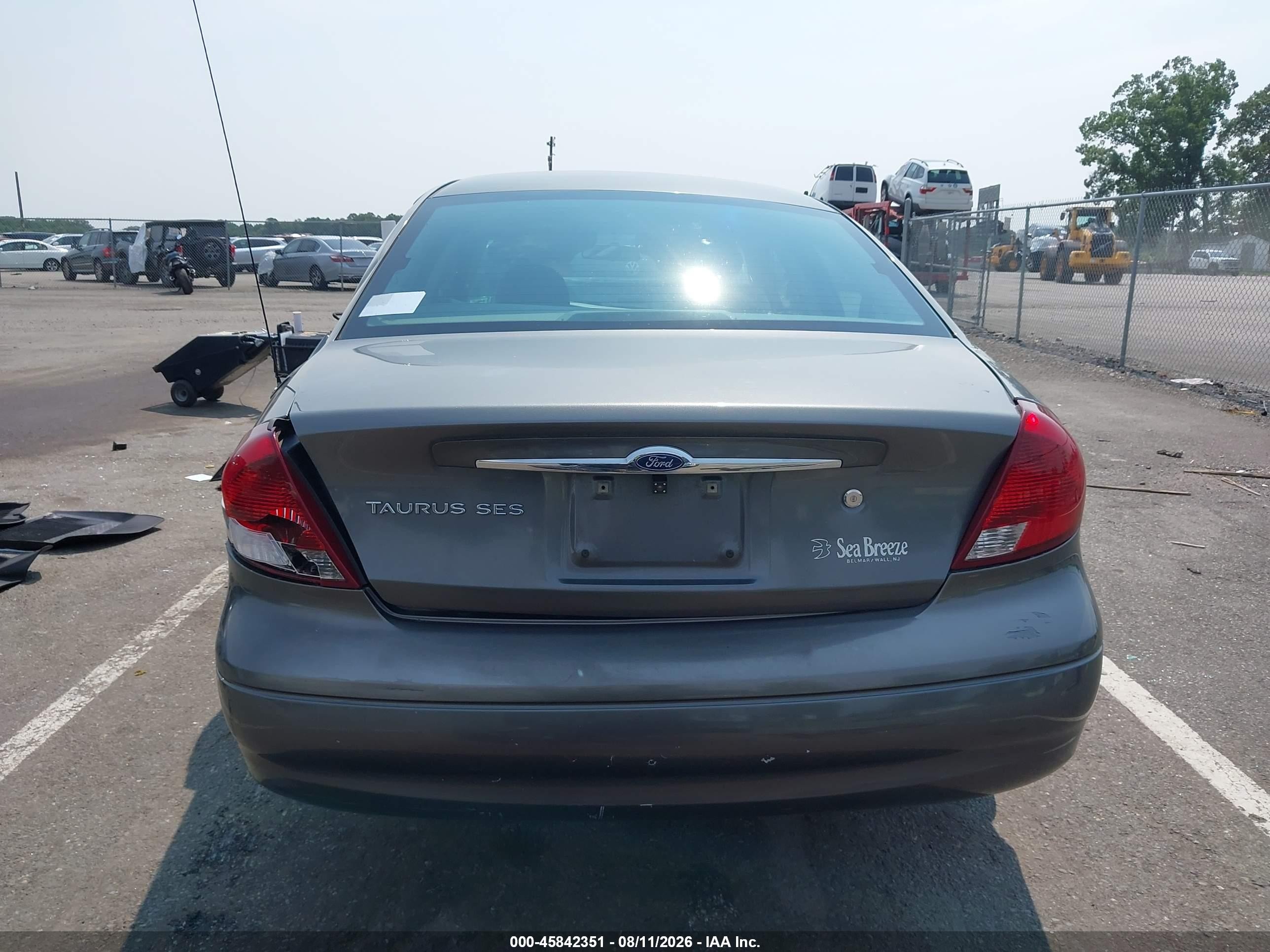 2002 Ford Taurus Ses Deluxe/ses Standard Gray vin: 1FAFP55UX2G183891