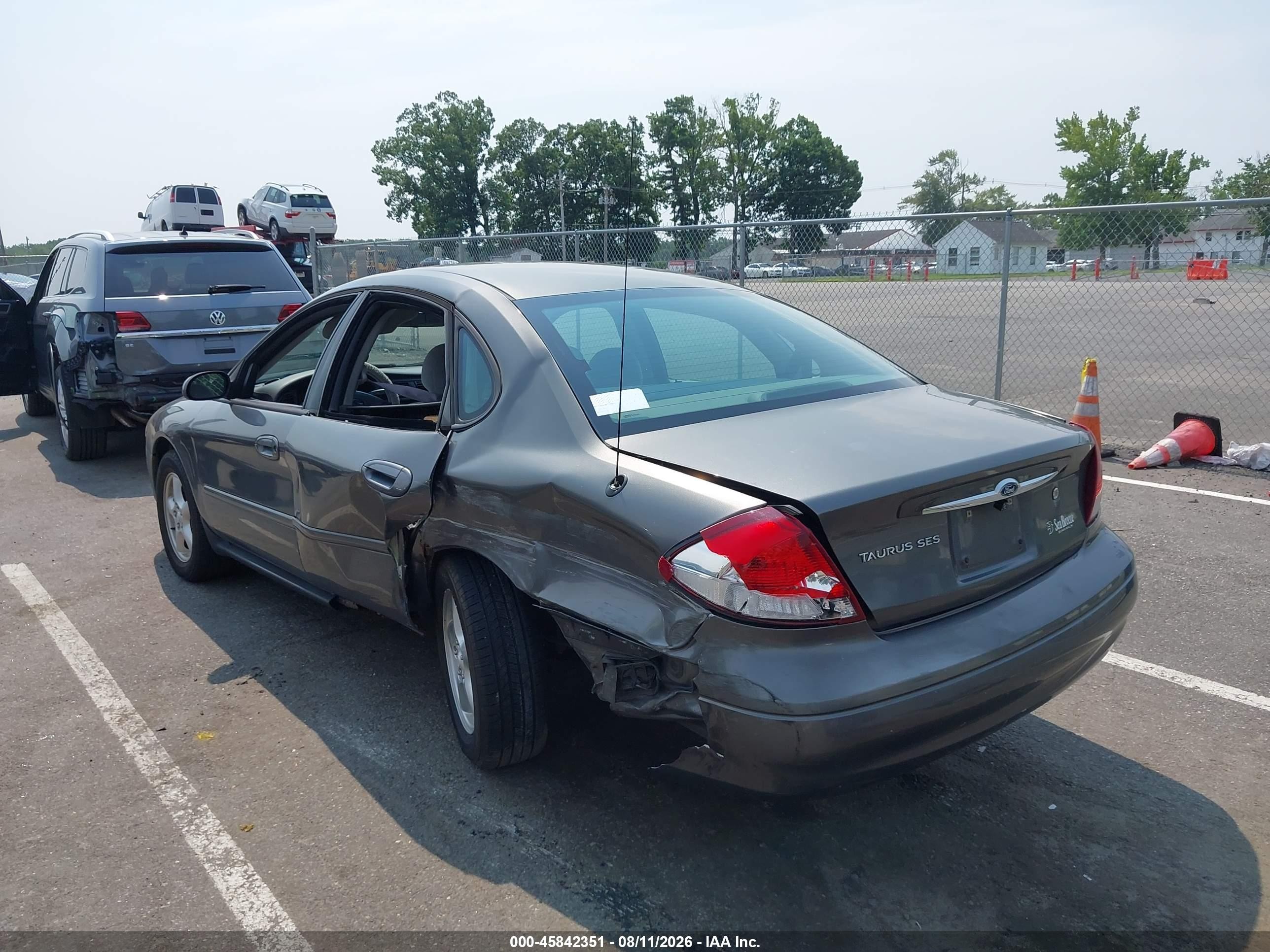 2002 Ford Taurus Ses Deluxe/ses Standard Gray vin: 1FAFP55UX2G183891