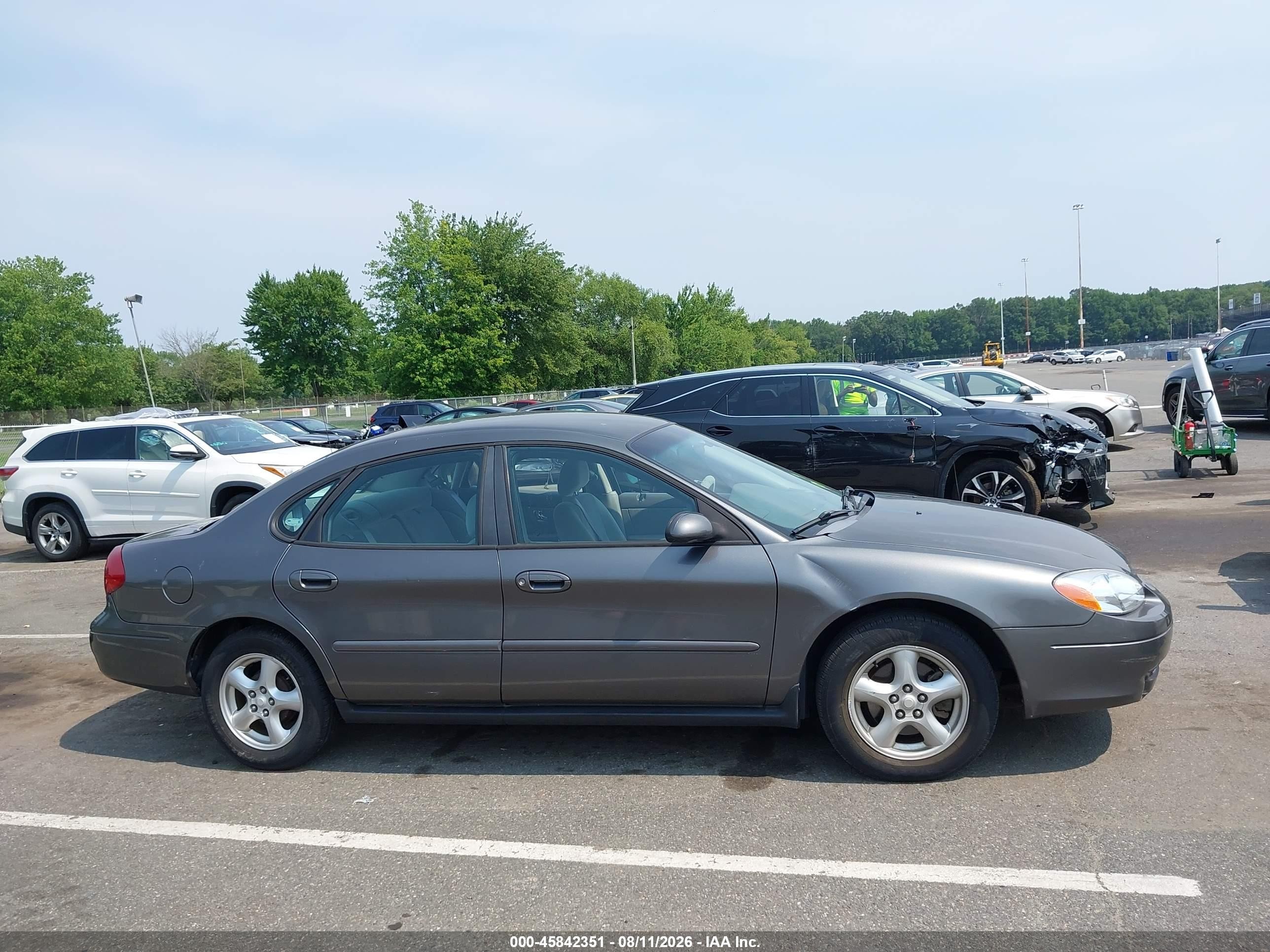 2002 Ford Taurus Ses Deluxe/ses Standard Gray vin: 1FAFP55UX2G183891