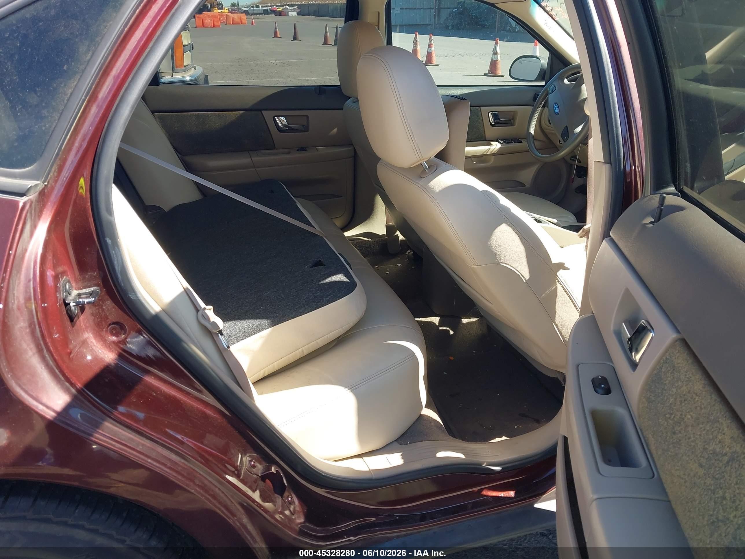 2001 Ford Taurus Sel Red vin: 1FAFP56S01A236869