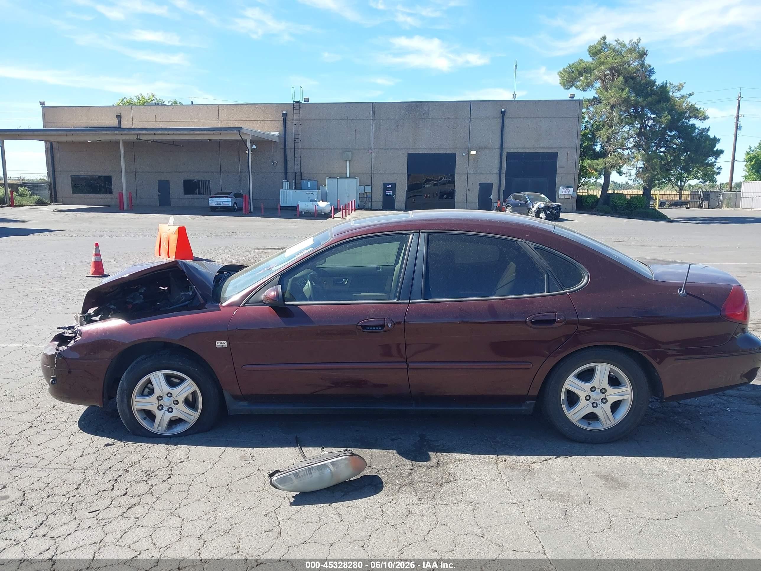 2001 Ford Taurus Sel Red vin: 1FAFP56S01A236869