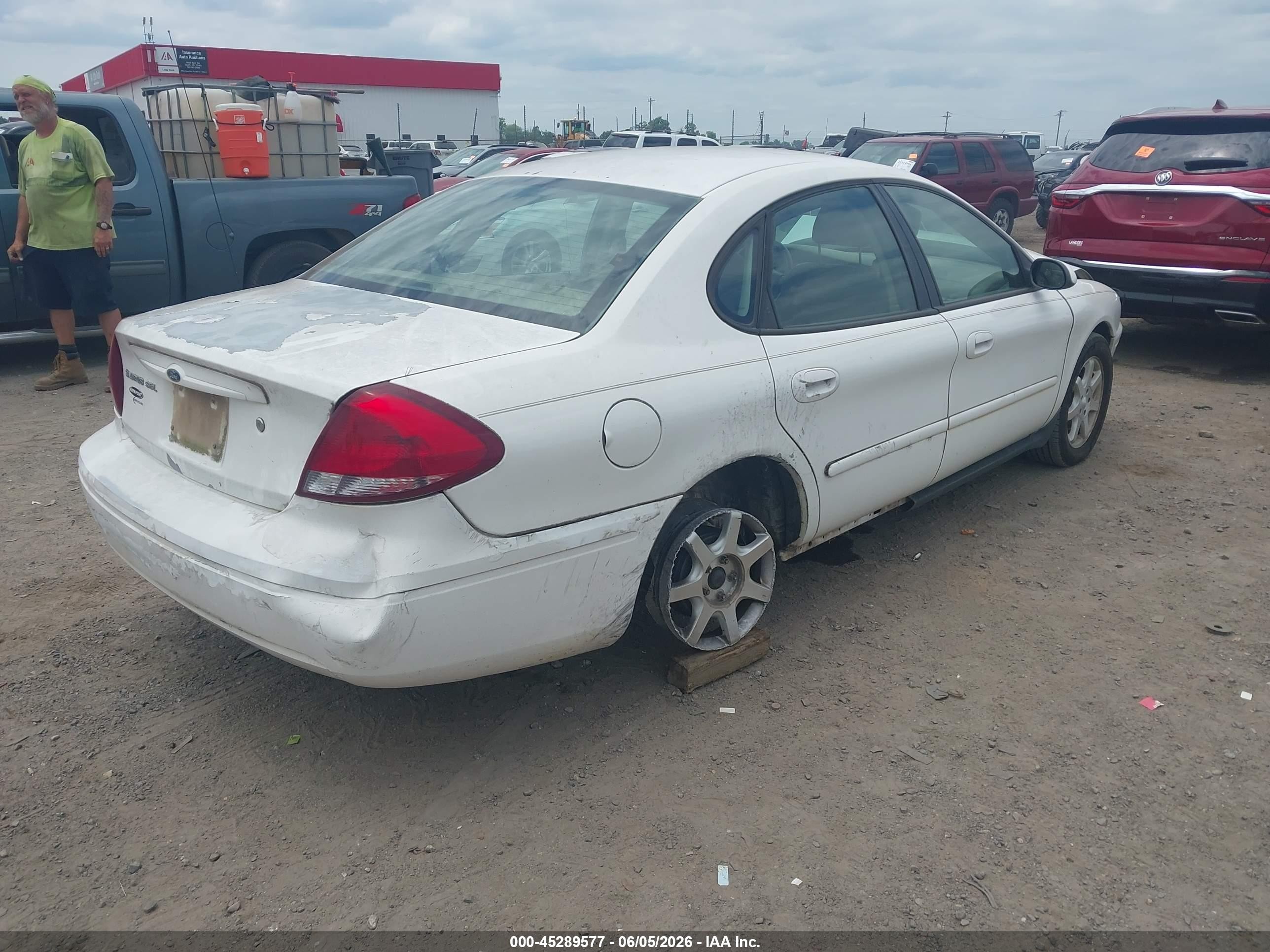 2007 Ford Taurus Sel White vin: 1FAFP56U17A111289
