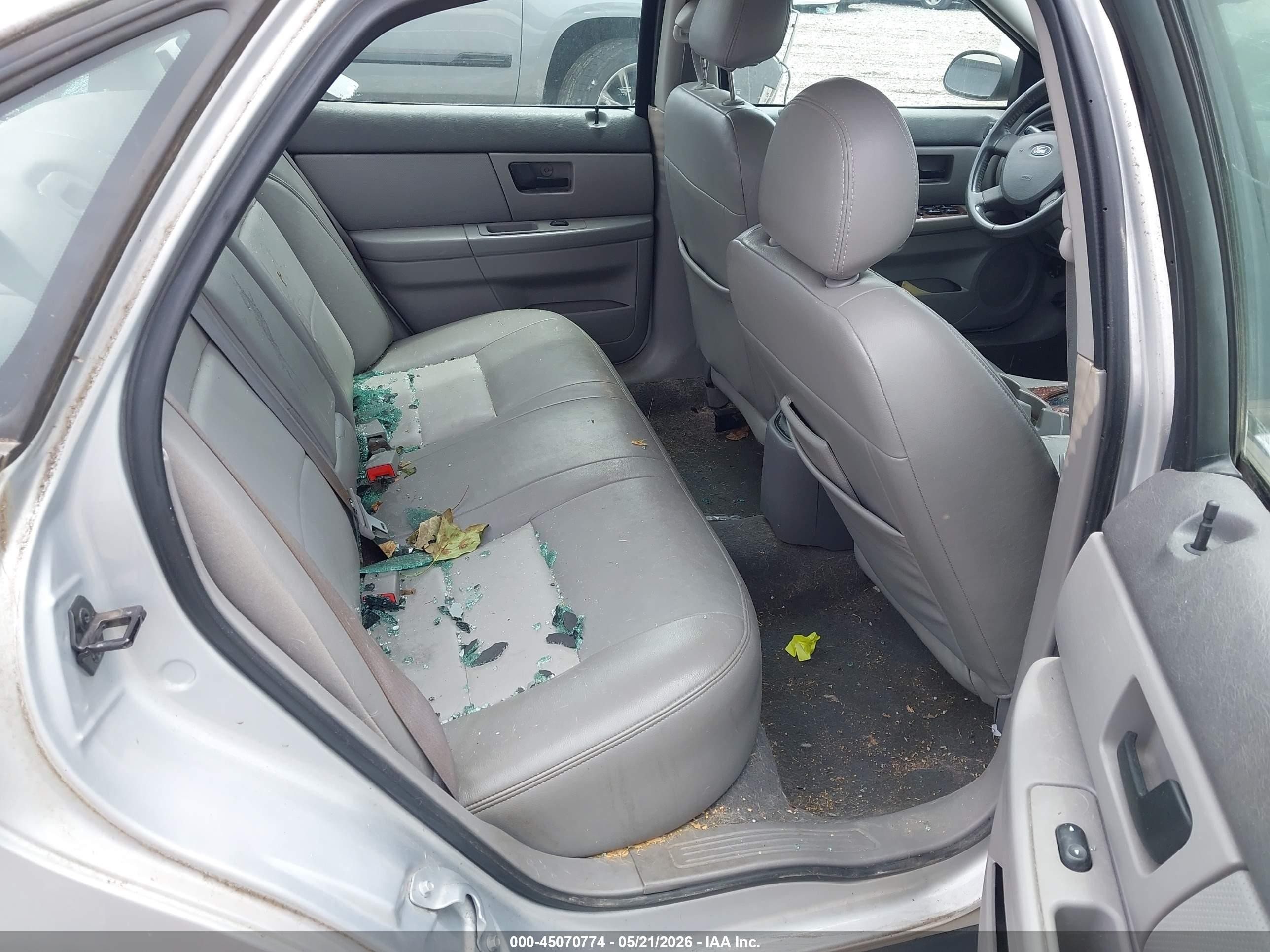 2007 Ford Taurus Sel Серебряный vin: 1FAFP56U27A178595