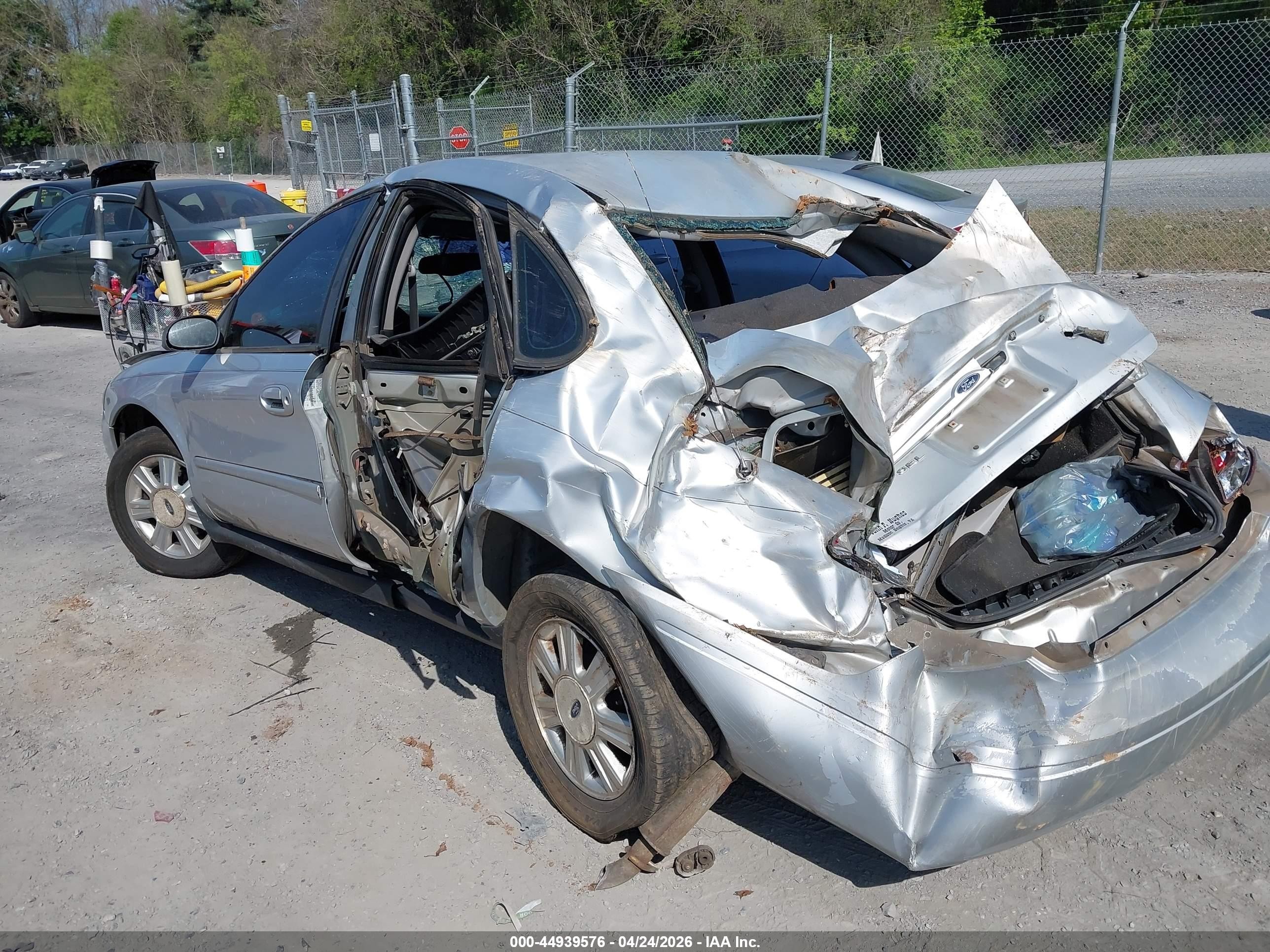2005 Ford Taurus Sel Silver vin: 1FAFP56U45A151685