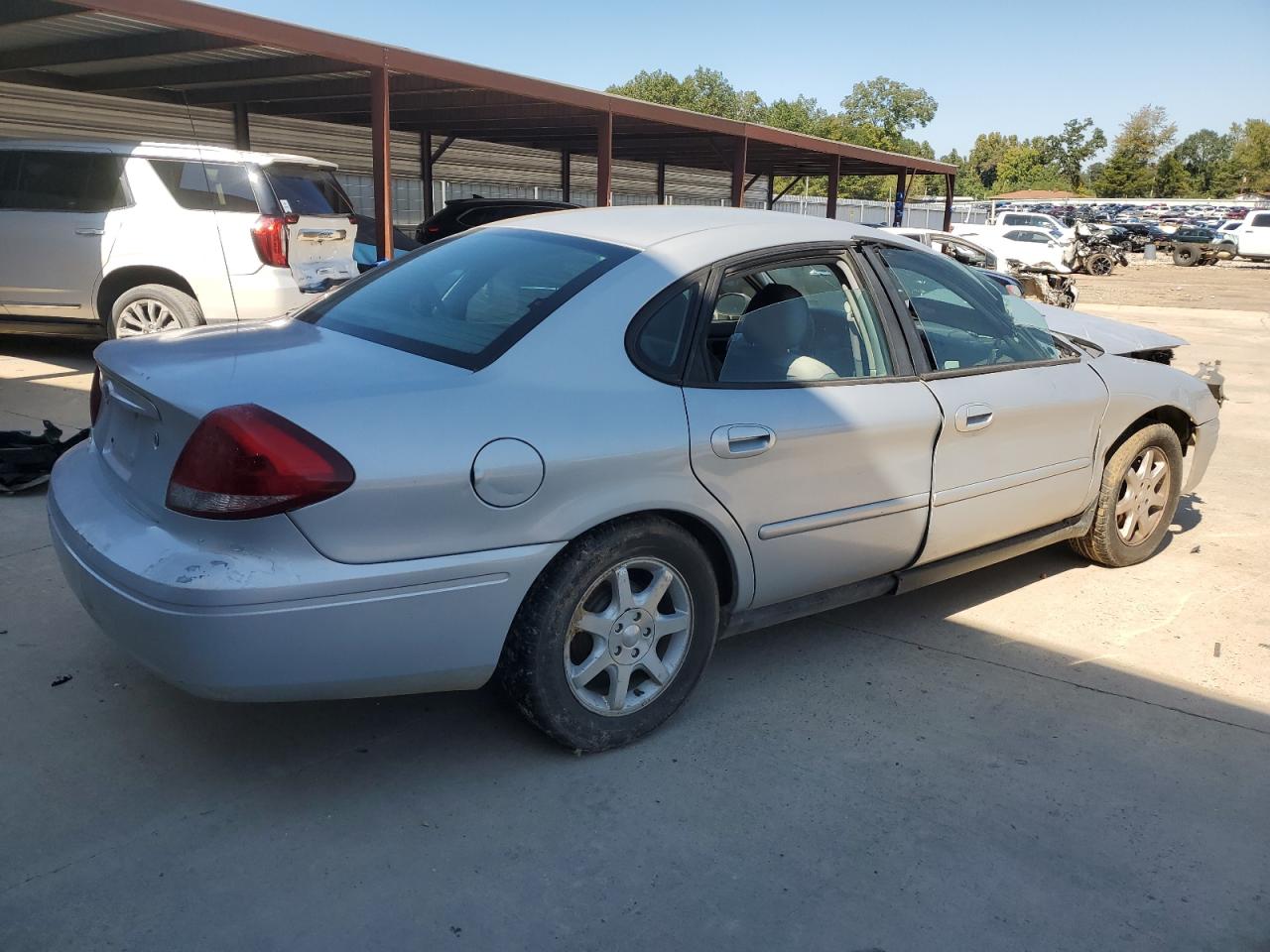 2007 Ford Taurus Sel Серебряный vin: 1FAFP56U47A136042
