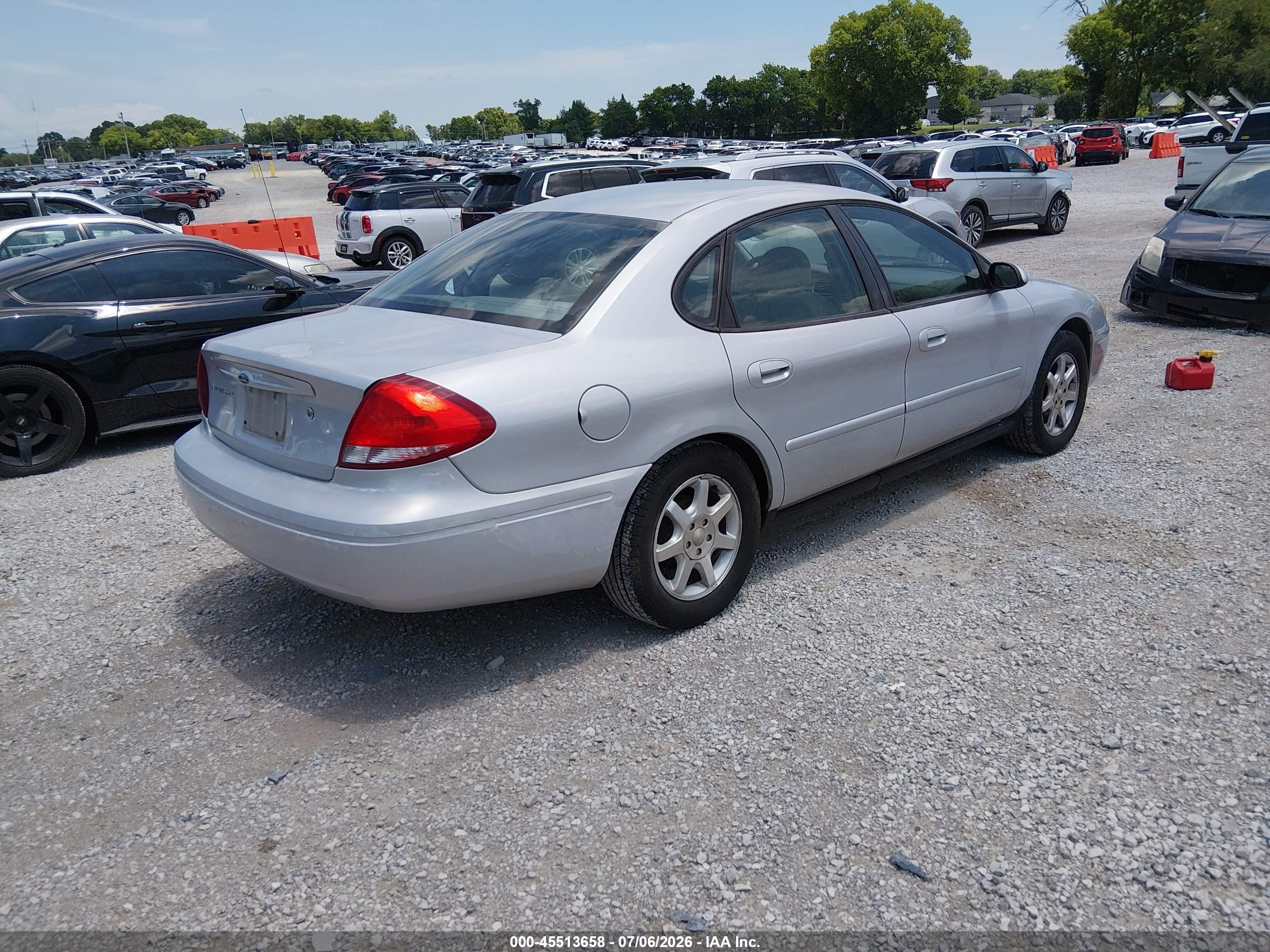 2007 Ford Taurus Sel Серебряный vin: 1FAFP56U87A119244