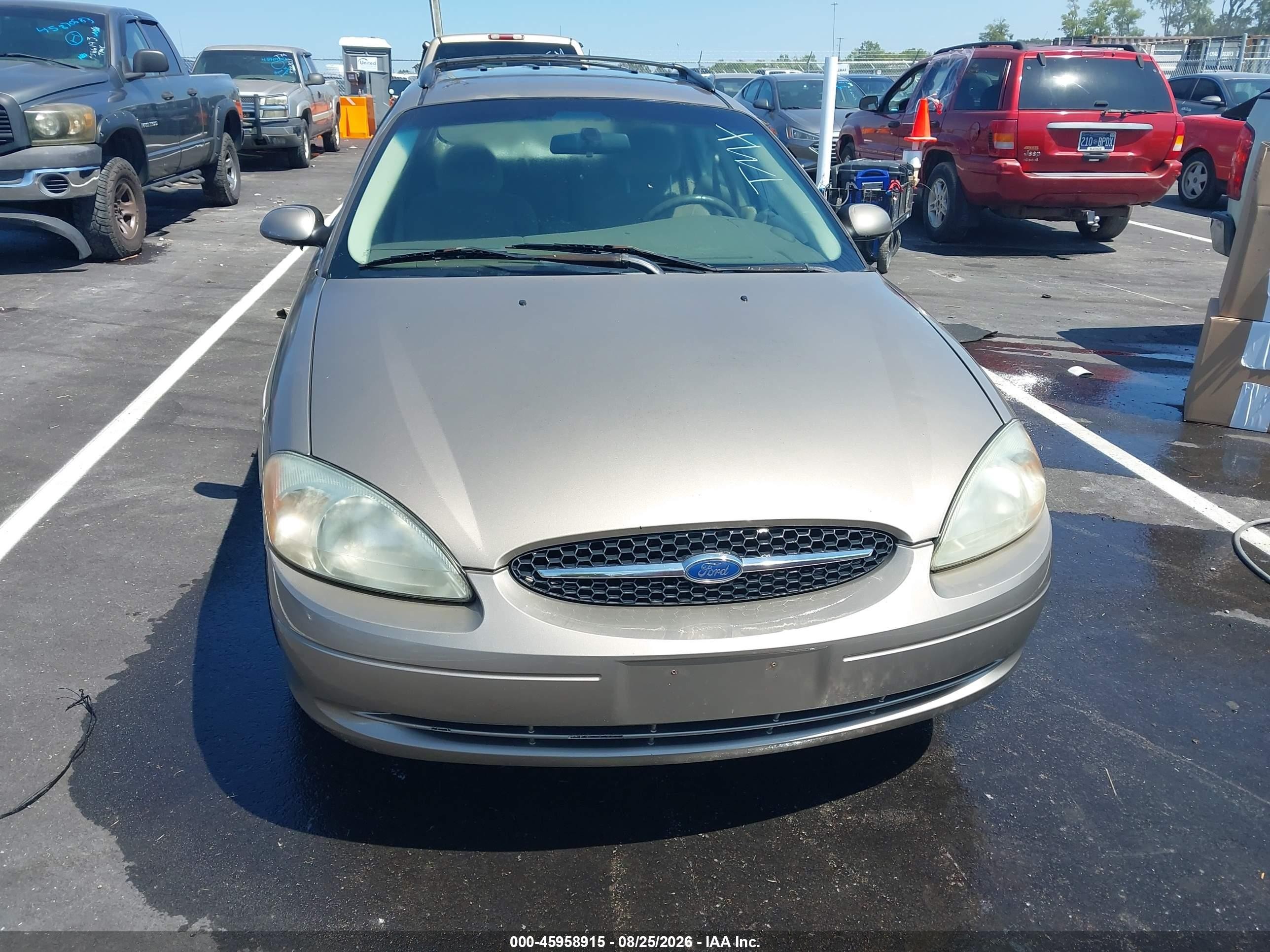2002 Ford Taurus Se Deluxe/se Standard Tan vin: 1FAFP58272A243381
