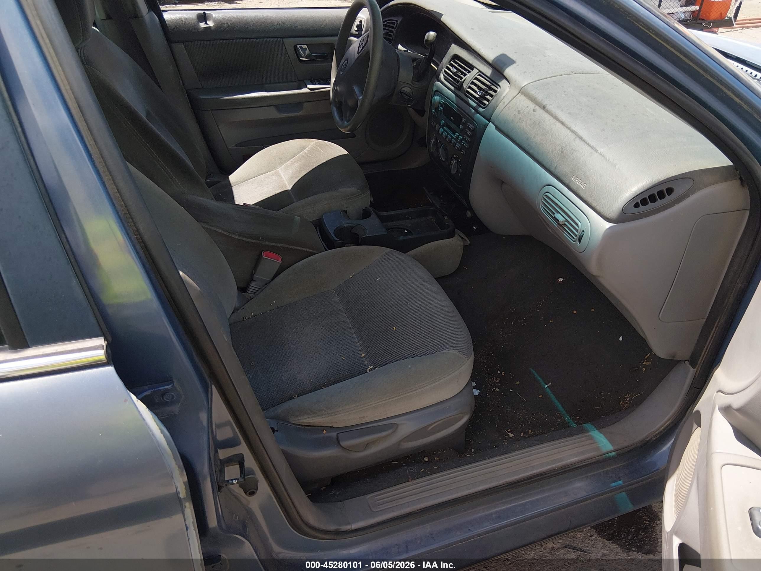 2000 Ford Taurus Se Синий vin: 1FAFP58S4YA213103