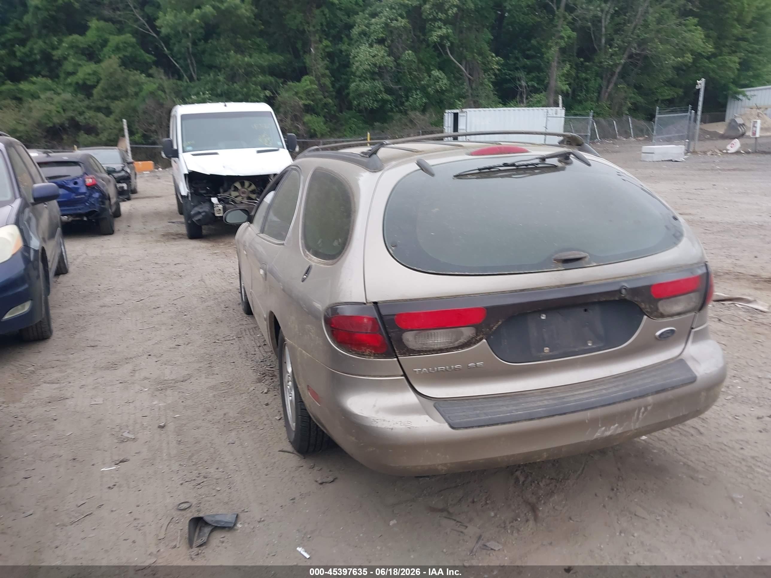 2004 Ford Taurus Se Tan vin: 1FAFP58S84A150095