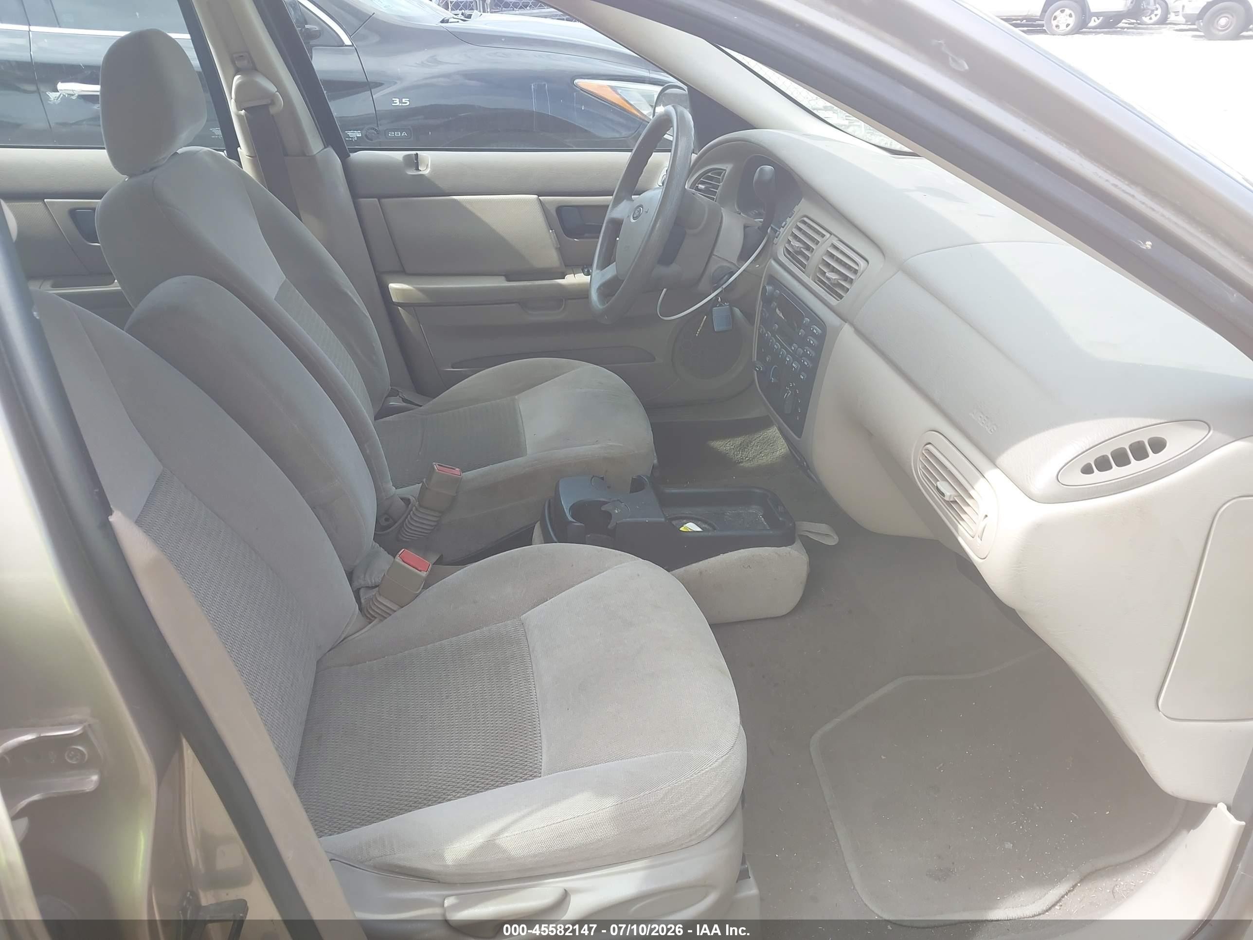2004 Ford Taurus Se Brown vin: 1FAFP58S94A191934
