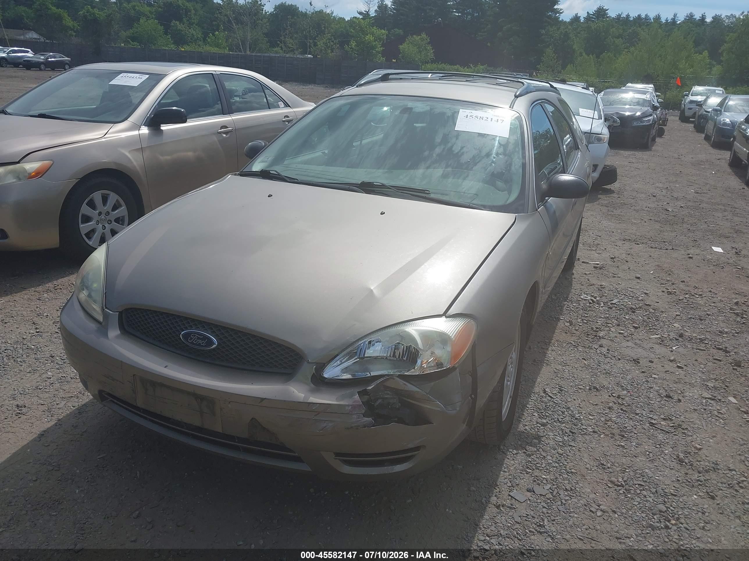 2004 Ford Taurus Se Brown vin: 1FAFP58S94A191934