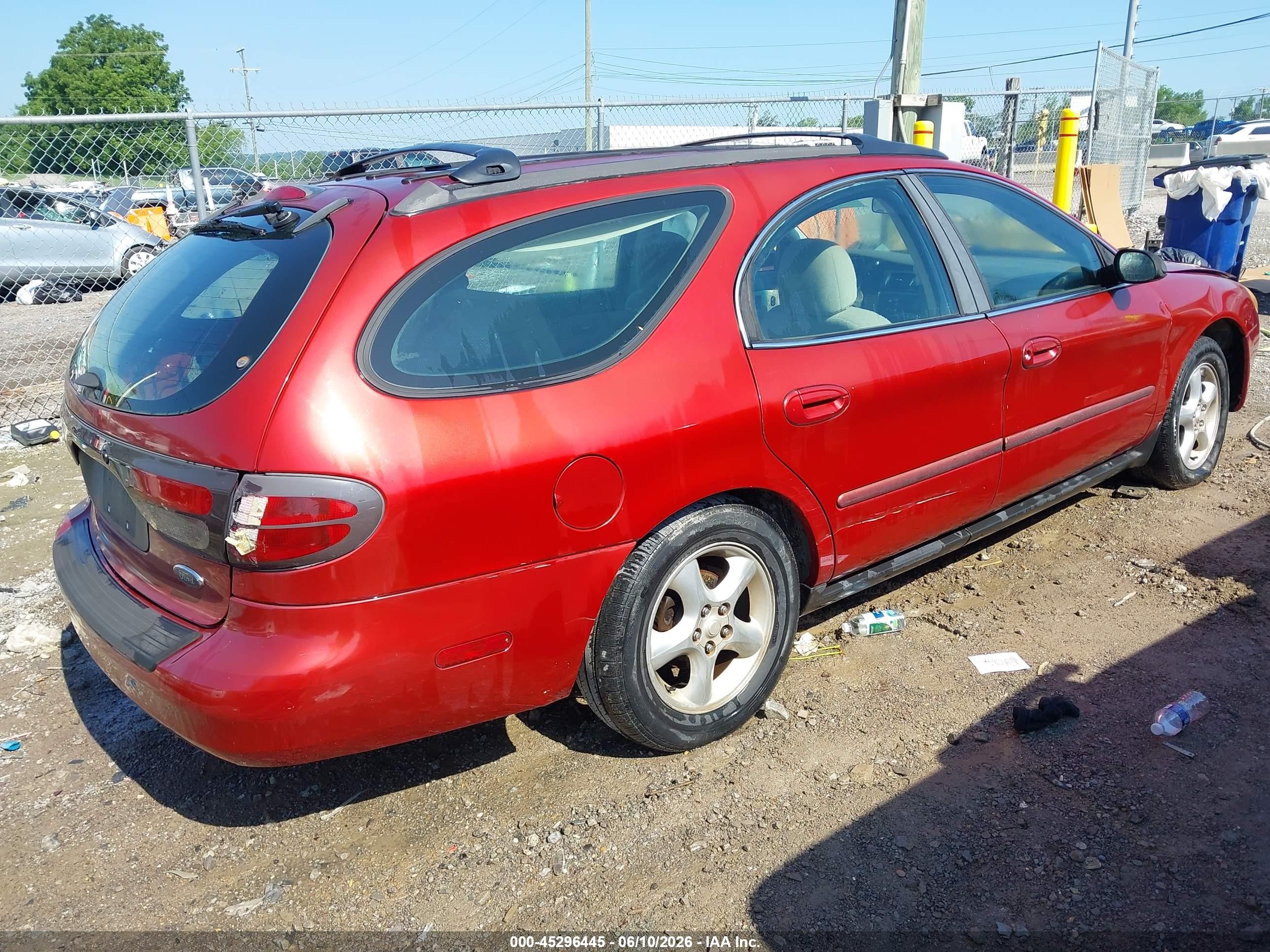 2001 Ford Taurus Se Red vin: 1FAFP58U31A192834