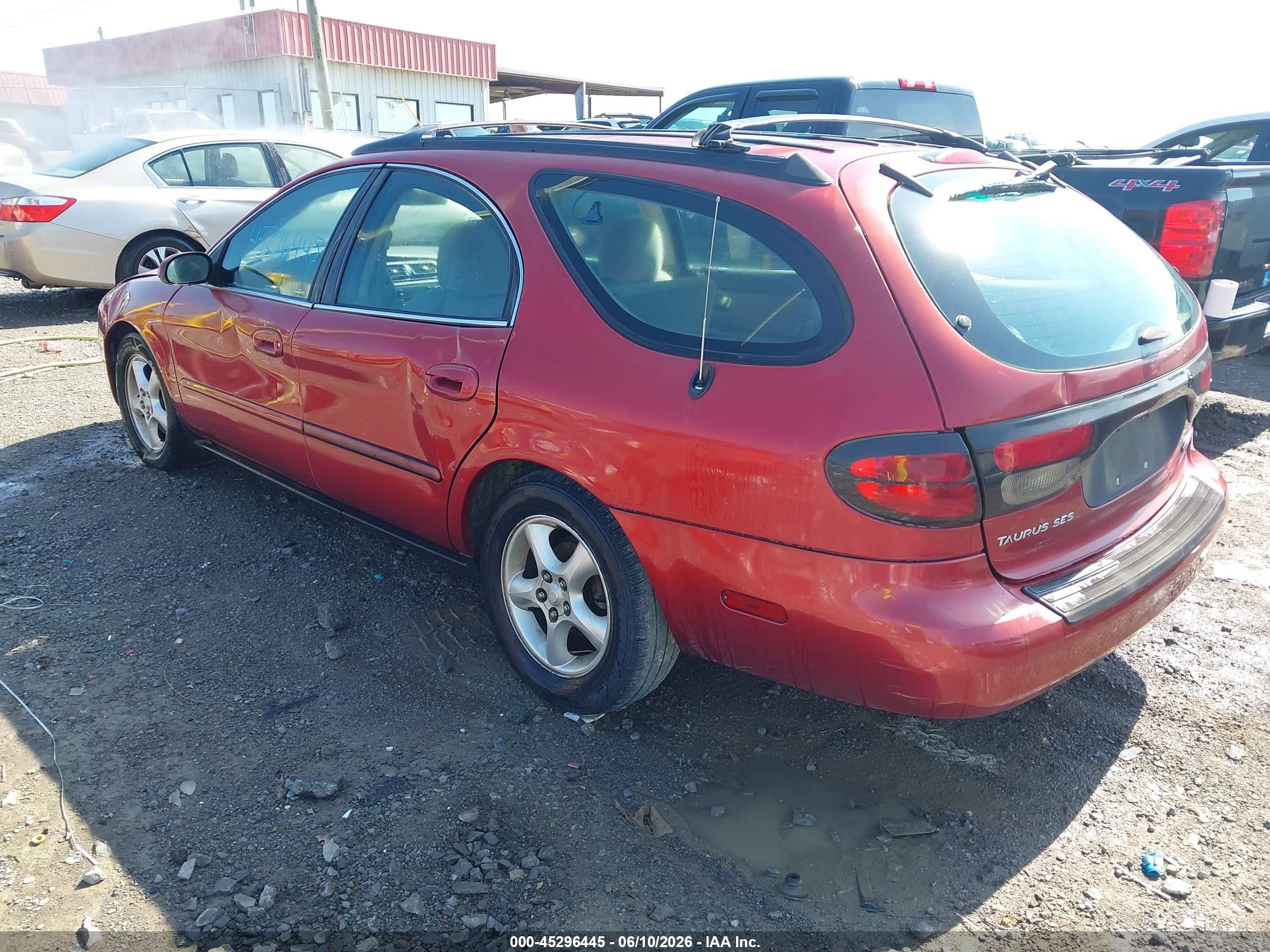2001 Ford Taurus Se Red vin: 1FAFP58U31A192834