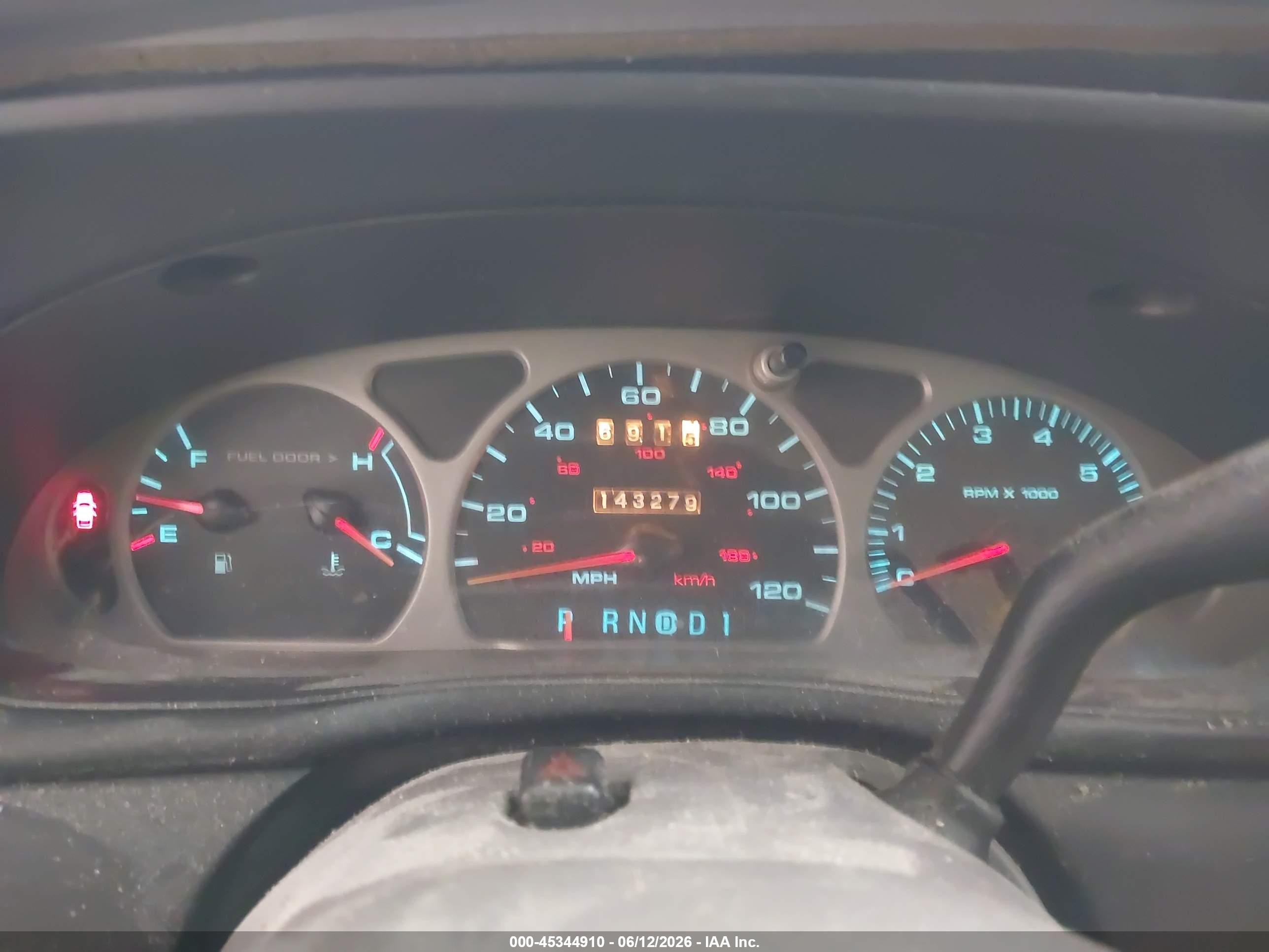 1999 Ford Taurus Se Light Blue vin: 1FAFP58U3XG220752