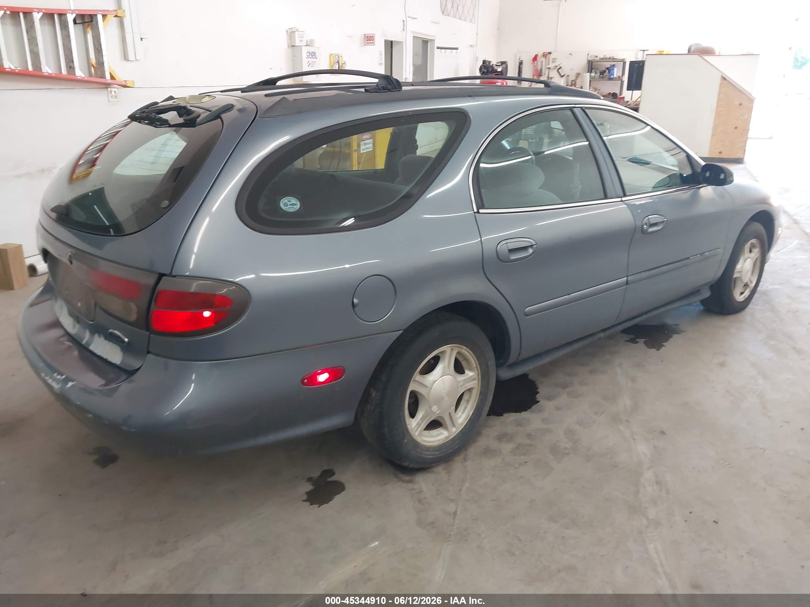 1999 Ford Taurus Se Light Blue vin: 1FAFP58U3XG220752