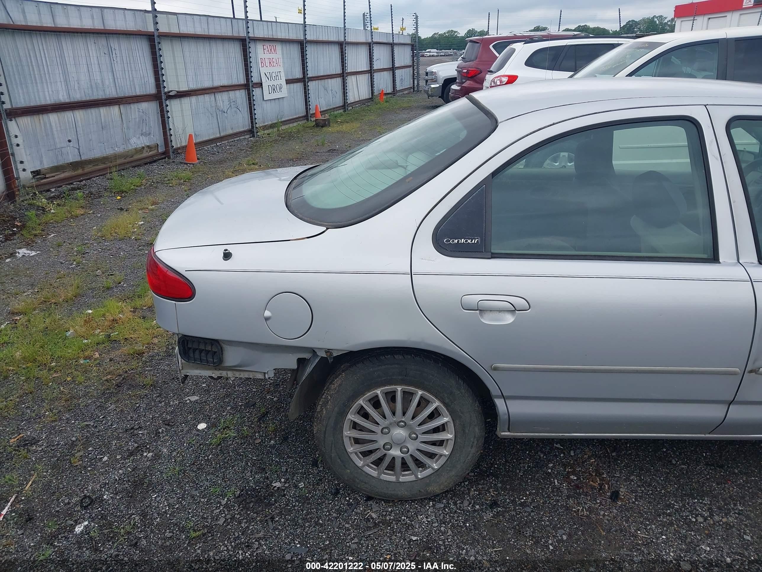2000 Ford Contour Se Fleet Серебряный vin: 1FAFP6630YK140498