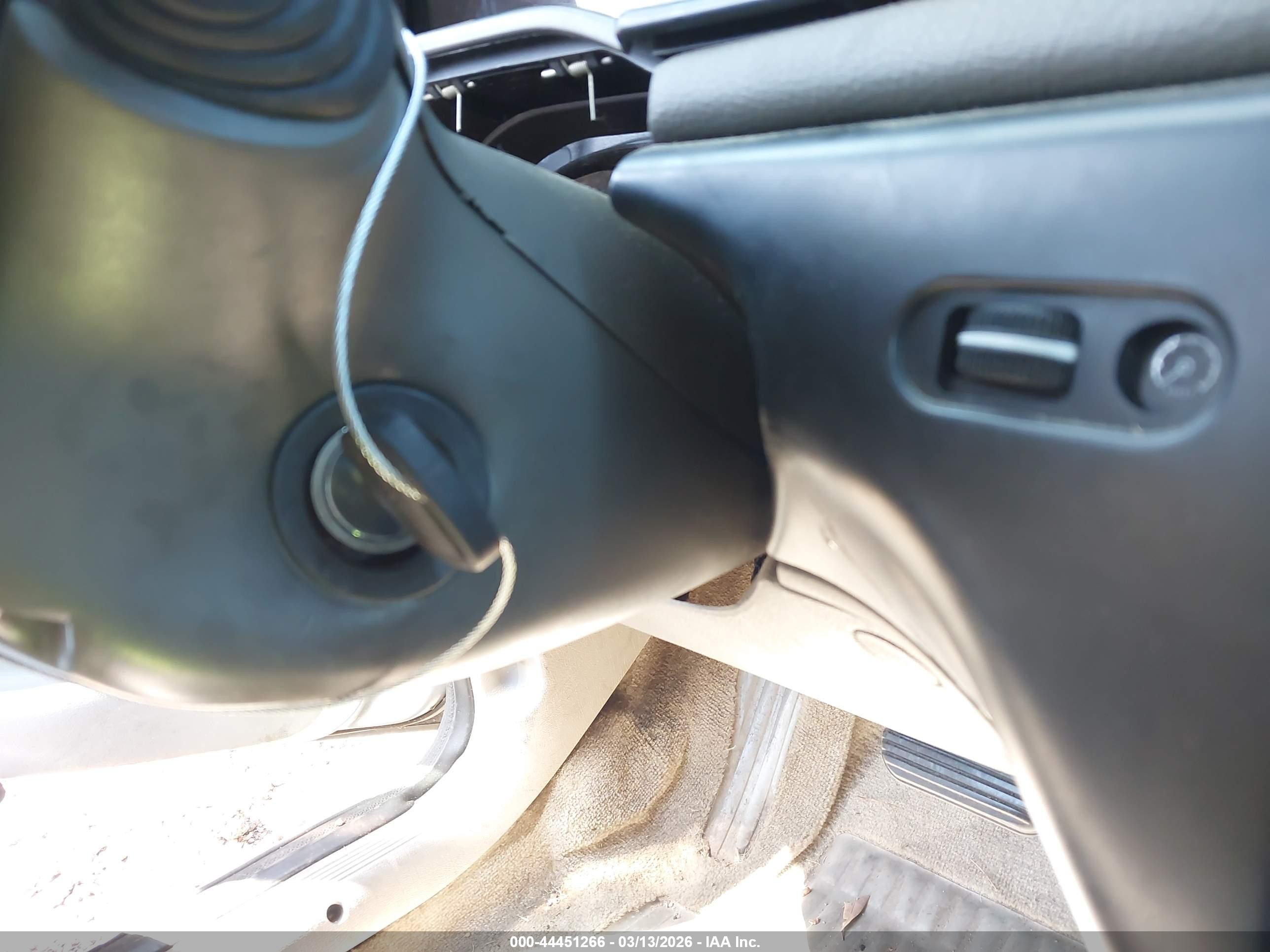 1998 Ford Contour Lx Light Blue vin: 1FAFP6631WK299592