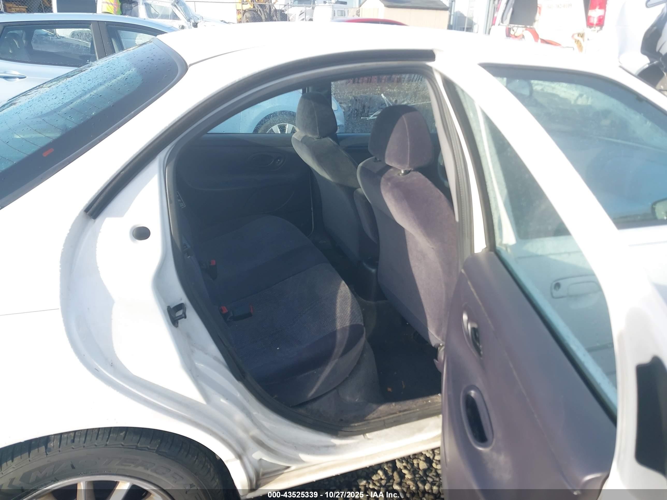 2000 Ford Contour Se Fleet White vin: 1FAFP6638YK107829